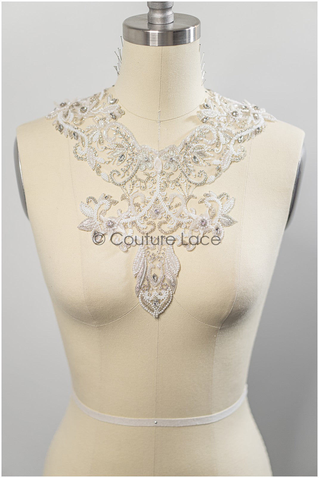 HANDMADE Strassverzierung, Strassapplikation, Couture Perlenkette// E-020