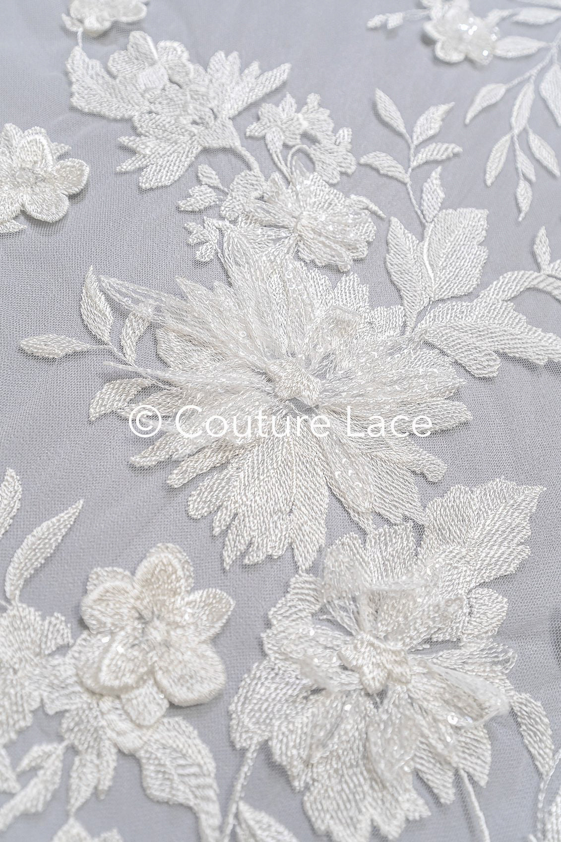 Florale 3D Blumen-Spitze für Brautkleider mit handgemachten 3D Blumen // L25-725