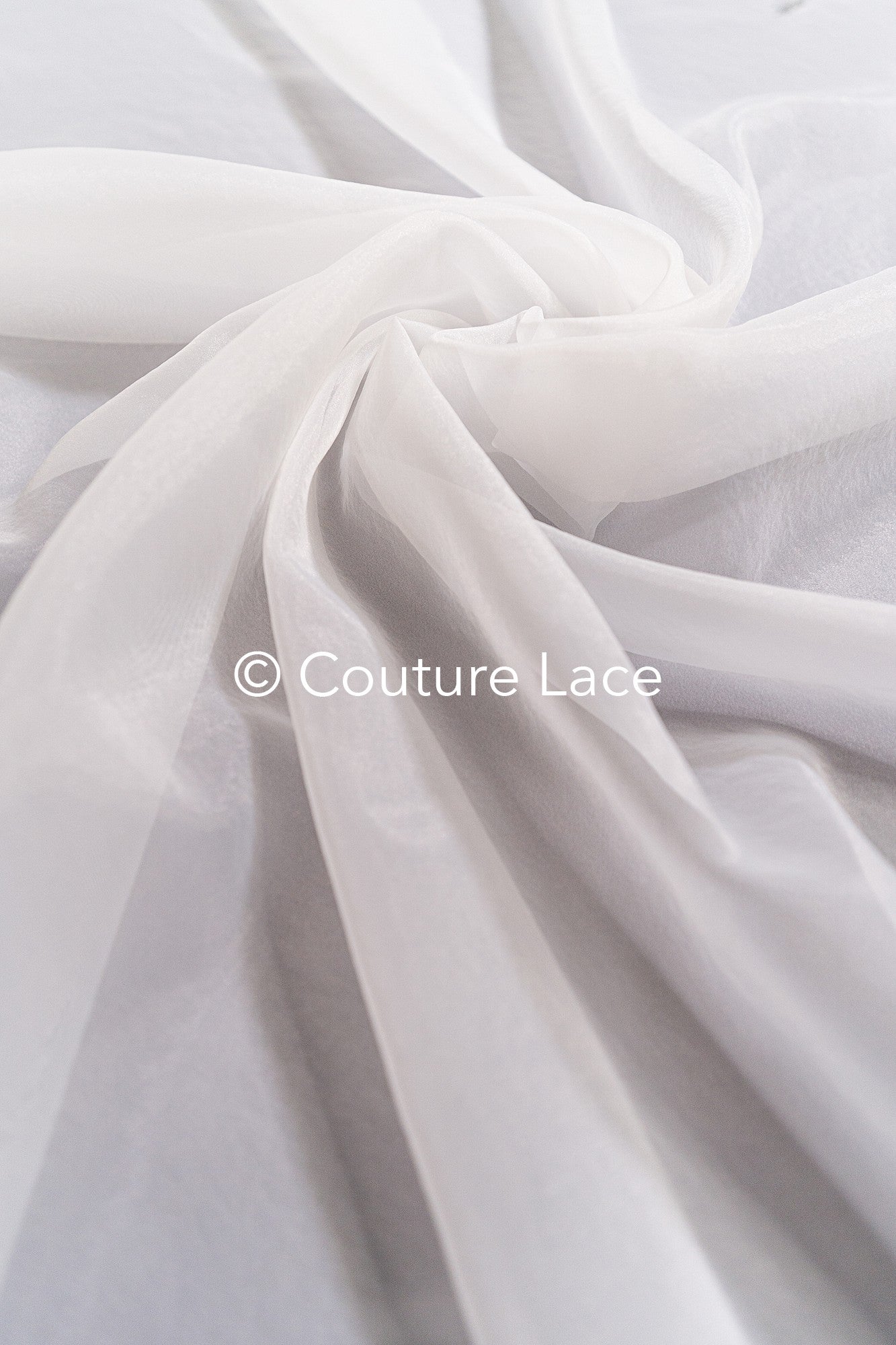 Silky shiny organza fabric – ideal for voluminous wedding dresses, skirts & decoration// R-135