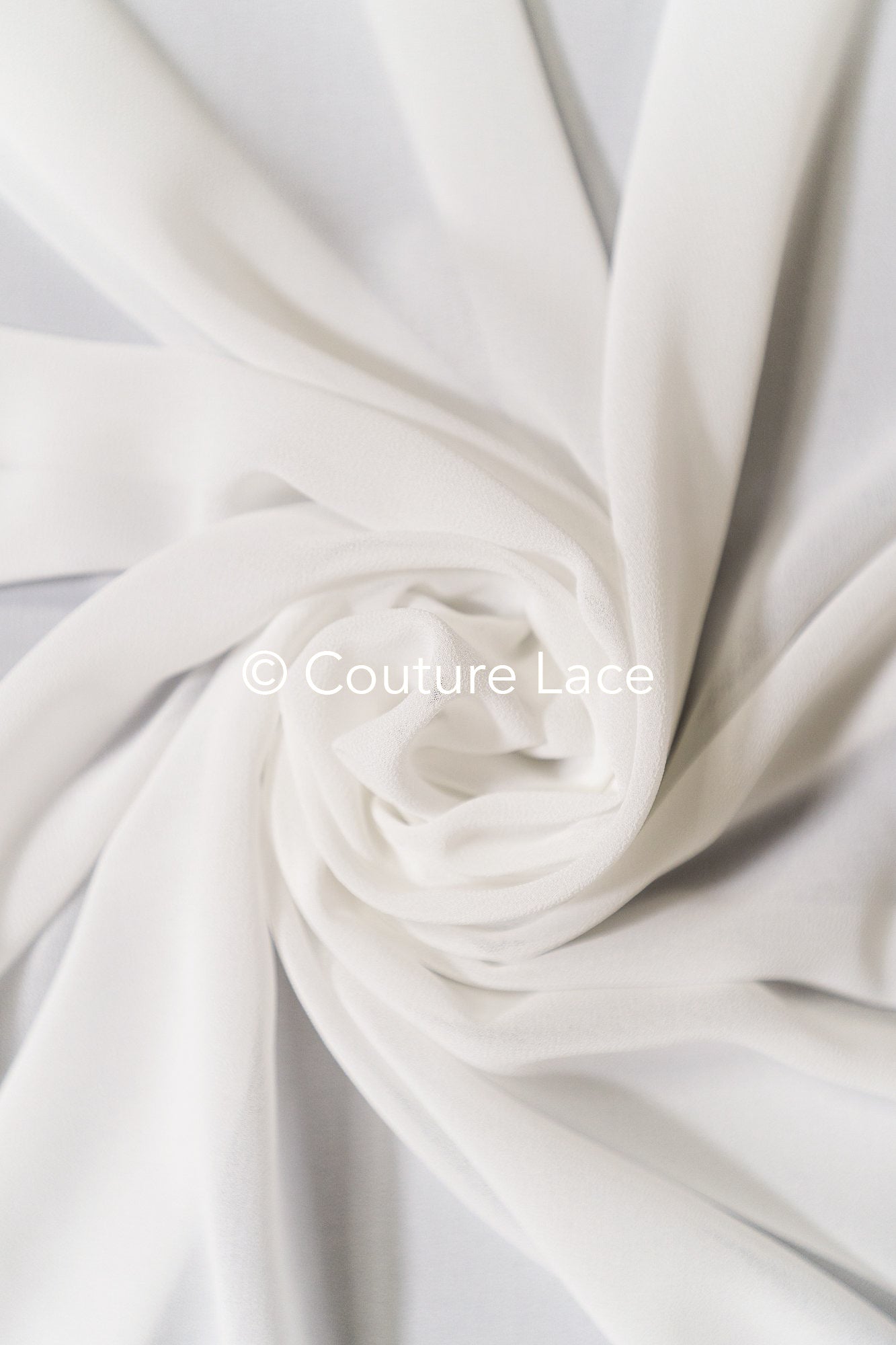 Fine, flowing georgette fabric in off-white – ideal for bridal wear and festive wear // R-199-4