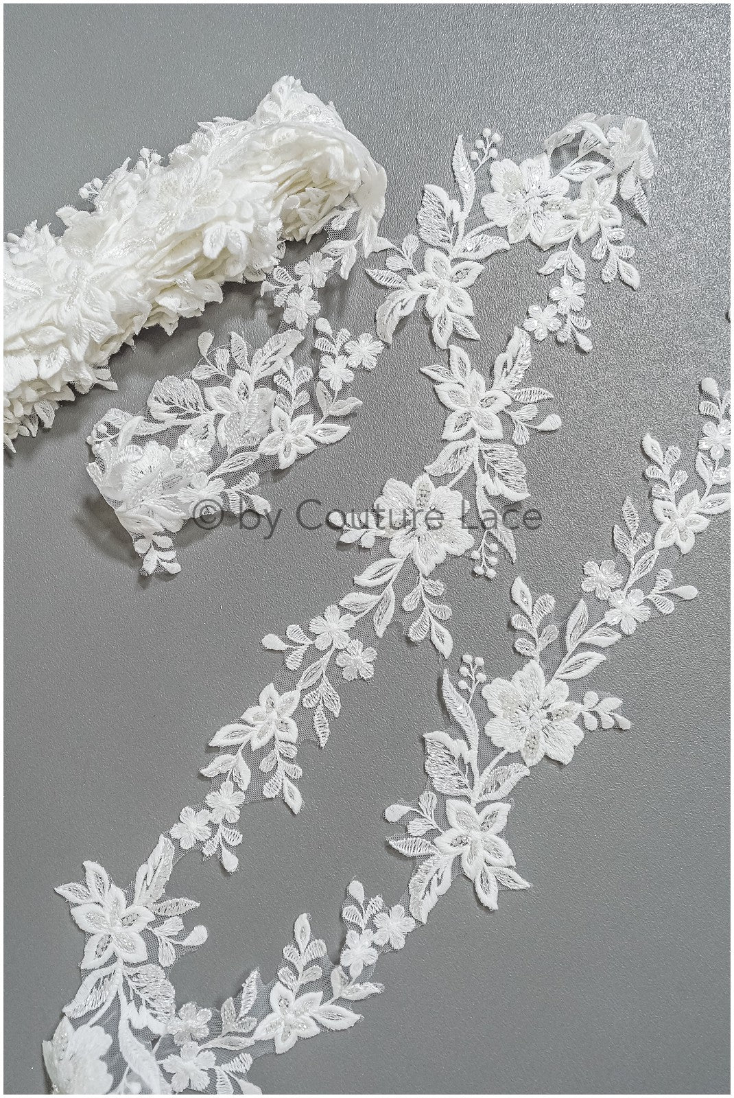 Brautspitze Borte mit Perlen & Pailletten/ Spitzenborte off-white / Braut Borte/ Spitzenborte für Brautkleid// T24-224