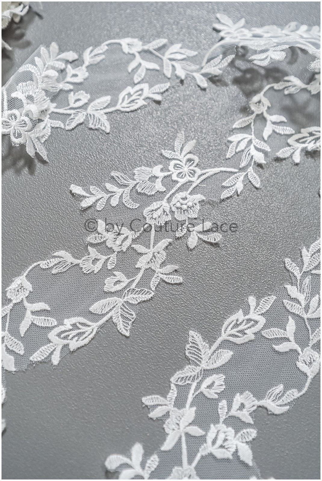 Brautspitze Borte Weiß/ Spitzenborte off-white / Braut Borte/ Spitzenborte für Brautkleid// T24-228