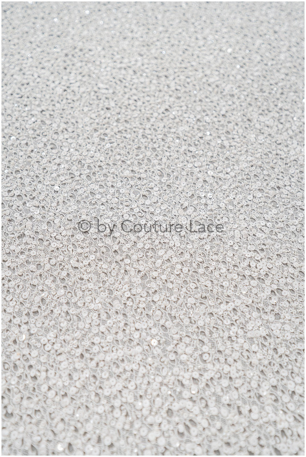 Handbestickte Perlenspitze, Luxuriöse Brautspitze für Couture Brautkleider // L25-358