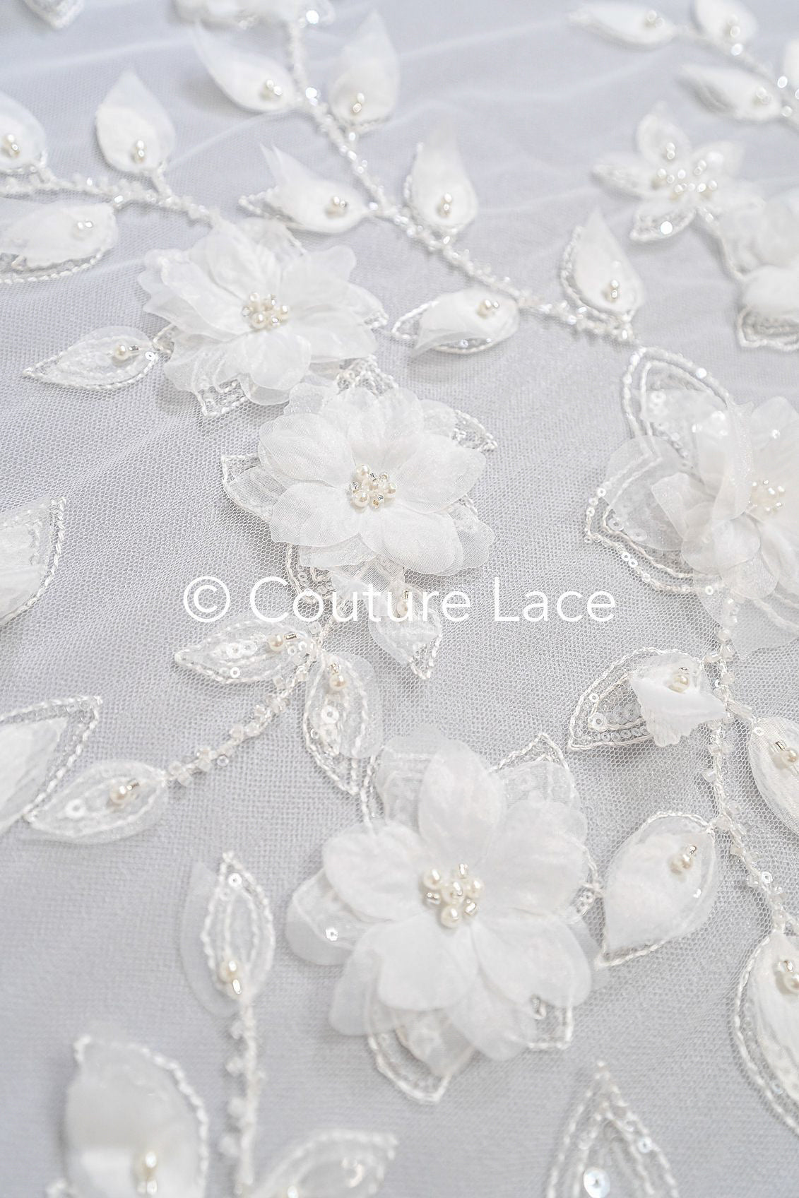 Exquisite Florale Spitze für Brautkleider, Jäckchen und Hochzeitsaccessoires // L25-717