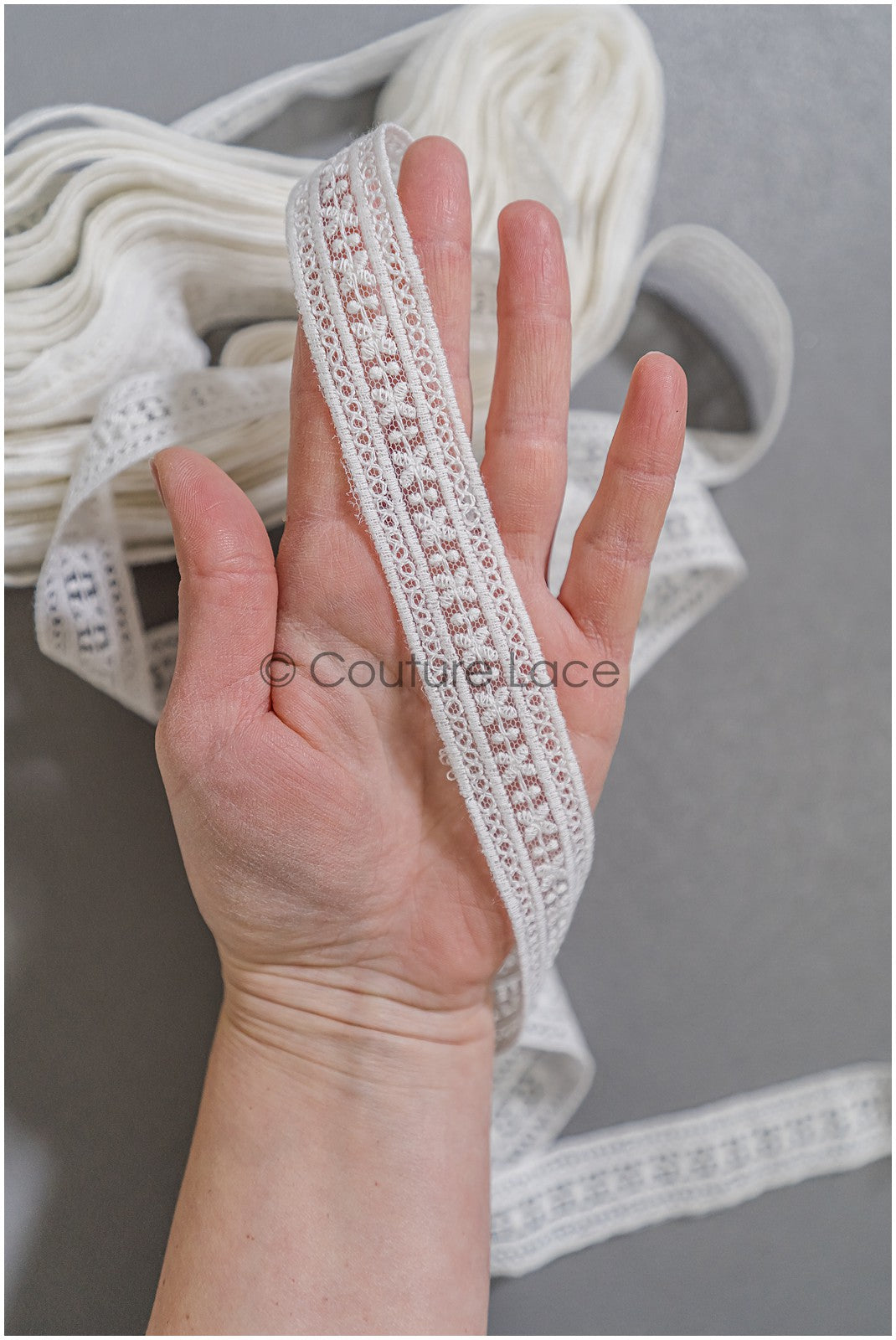 Brautspitze Borte Weiß/ Spitzenborte off-white / Braut Borte/ Spitzenborte für Brautkleid// T24-159