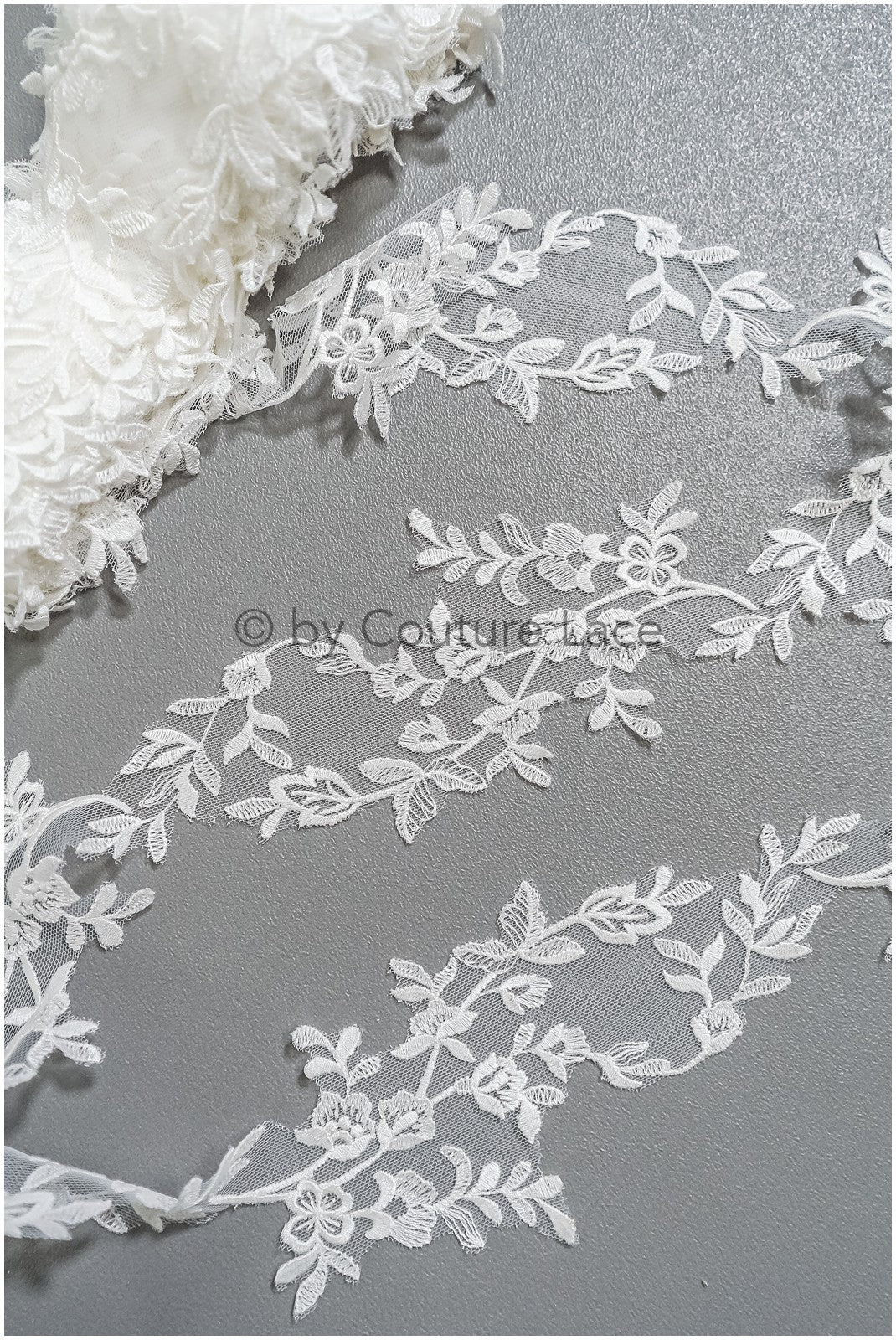 Brautspitze Borte Weiß/ Spitzenborte off-white / Braut Borte/ Spitzenborte für Brautkleid// T24-228