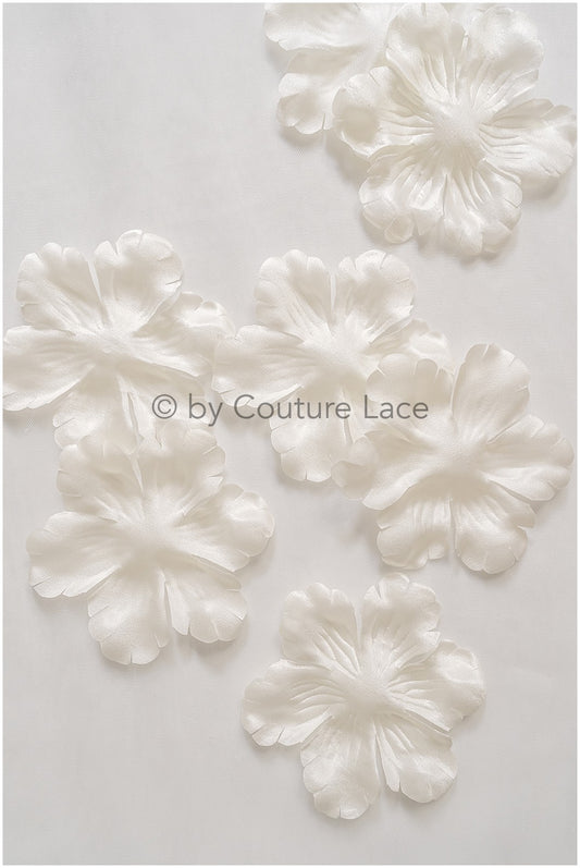 Fleurs de dentelle 3D/ Coudre sur des fleurs 3D/ Applique de dentelle de fleurs 3D/ Applique de dentelle de robe de mariée// A24-448