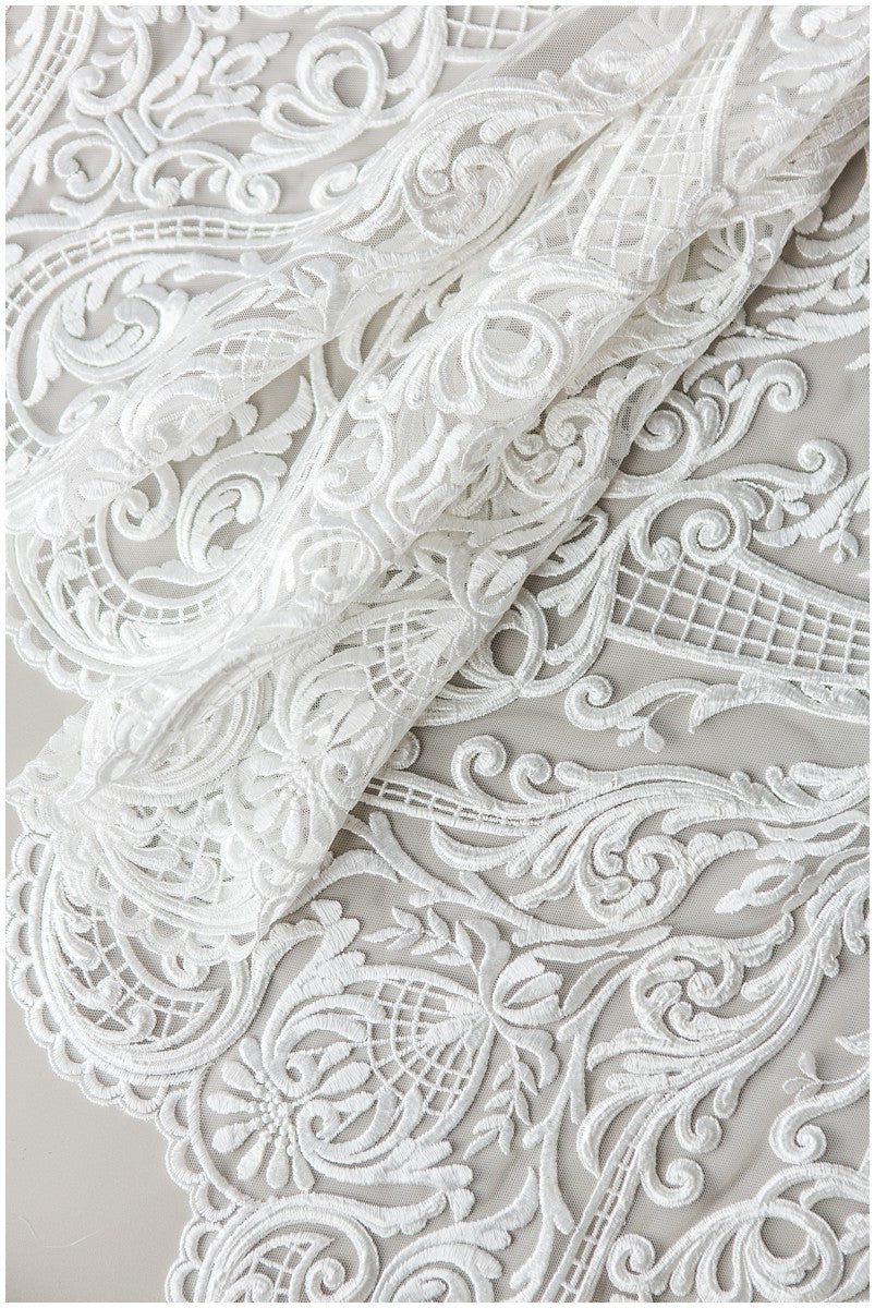 schwerer bestickter Braut-Spitzenstoff, Brautkleid-Stoff, Hochzeitskleid-Tüll, Blumenspitze, schnurgebundener Spitzenstoff// L17-180