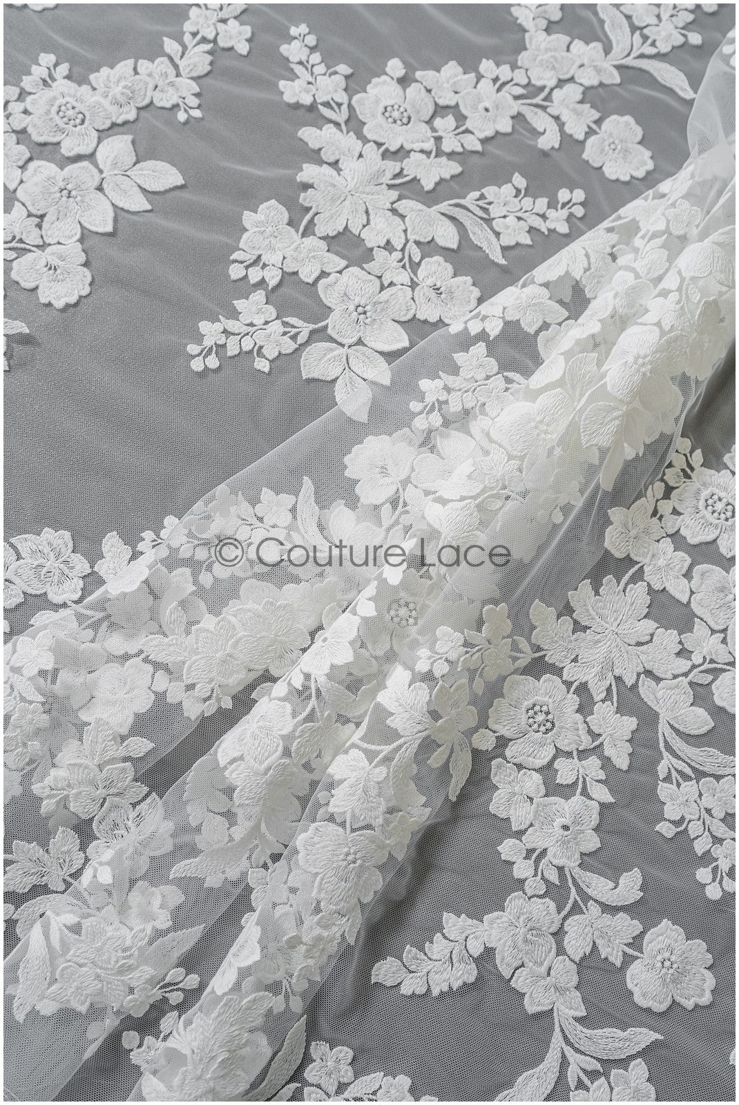 Wunderschöner Spitzenstoff mit verziertem Muster auf gepunkteter Tüllbasis/Couture-Spitzenstoff/verzierte Brautspitze// L22-438