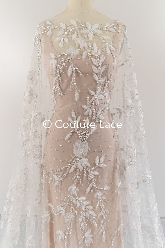 Handbestickte 3D-Blumen Braut Spitze Stoff Off-White - Couture Braut Spitze mit Perlen, Straß und 3D blüten// L25-855