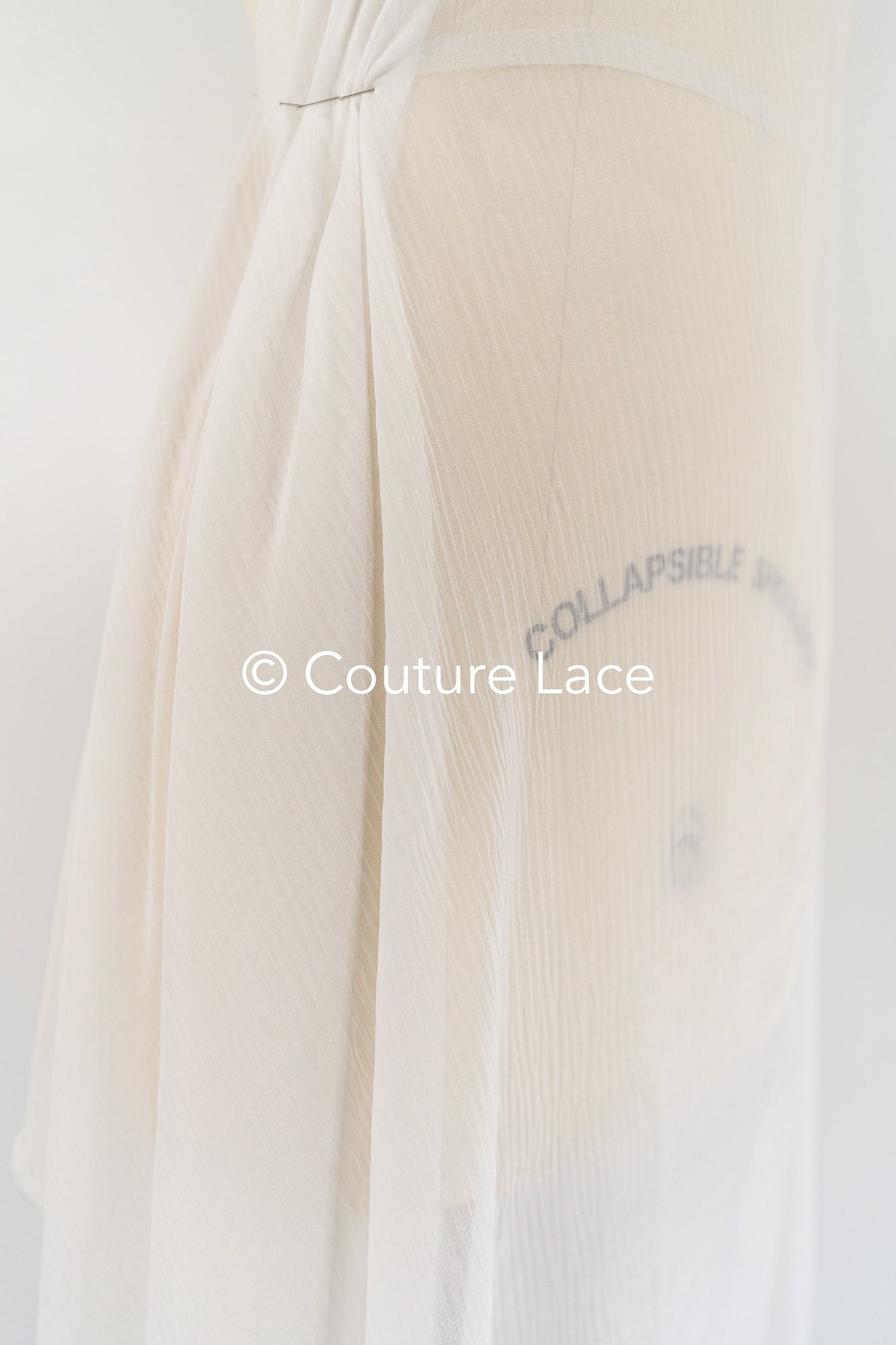 50% silk/ 50% viscose - crinkle chiffon/ crash chiffon for wedding dresses, silk scarves & nightwear // R-133