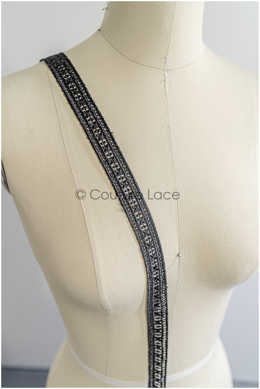 Brautspitze Borte Schwarz/ Spitzenborte schwarz/ Braut Borte/ Spitzenborte für Abendkleid// T24-158