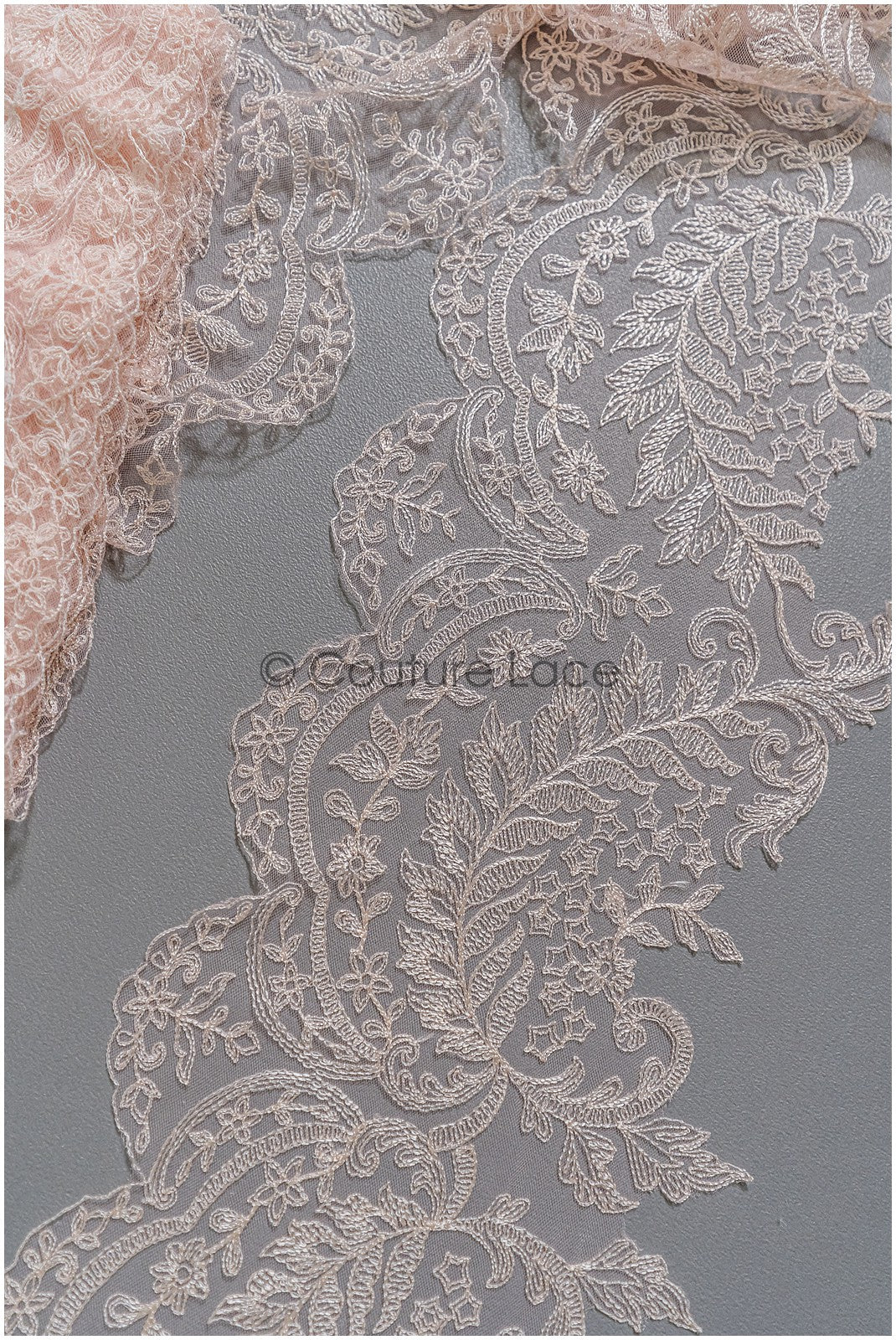 Brautspitze Borte Pfirsich/ Spitzenborte Pfirsich / Spitze Borte/ Spitzenborte für Abendkleid// T24-160