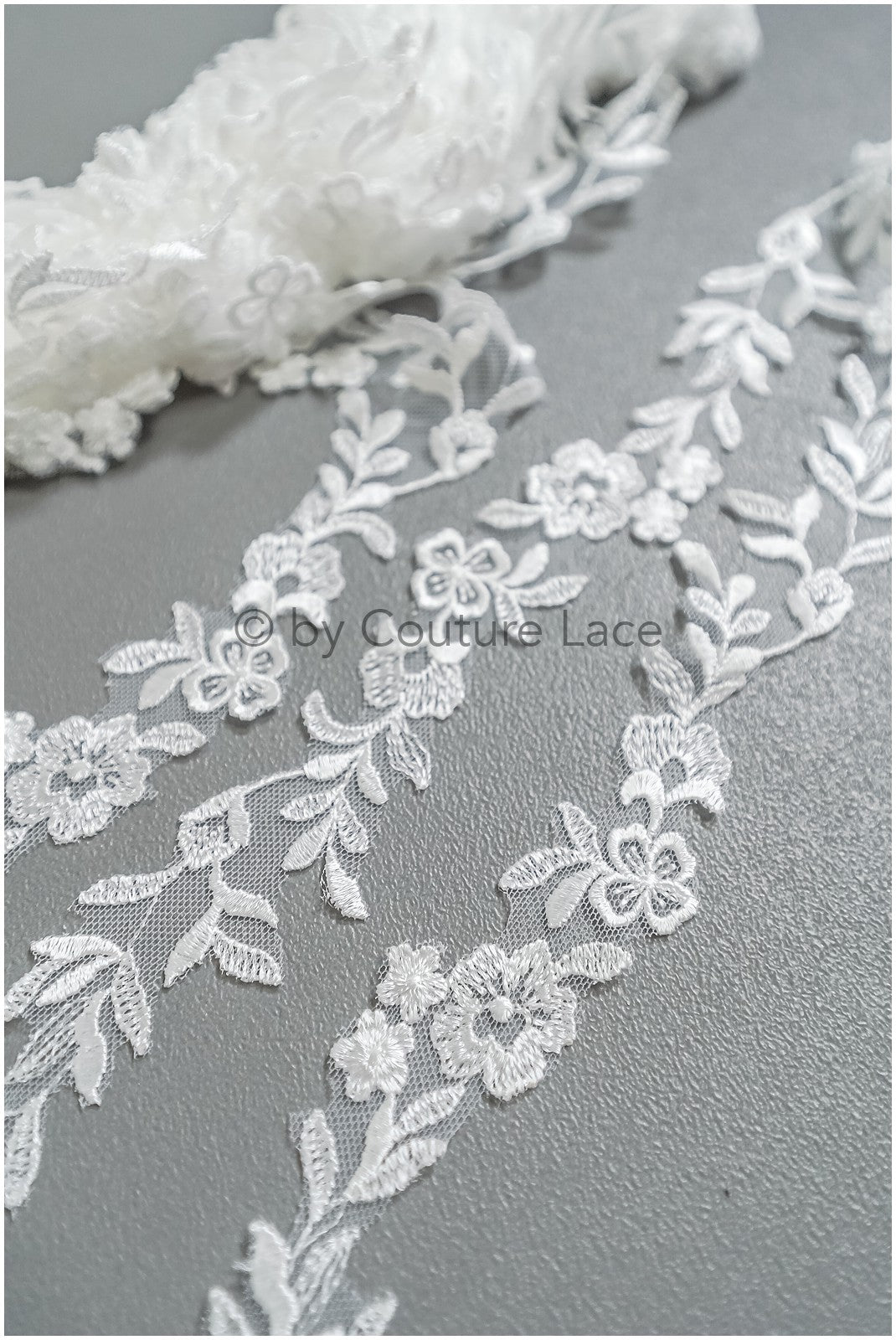 Brautspitze Borte Weiß/ Spitzenborte off-white / Braut Borte/ Spitzenborte für Brautkleid// T24-226