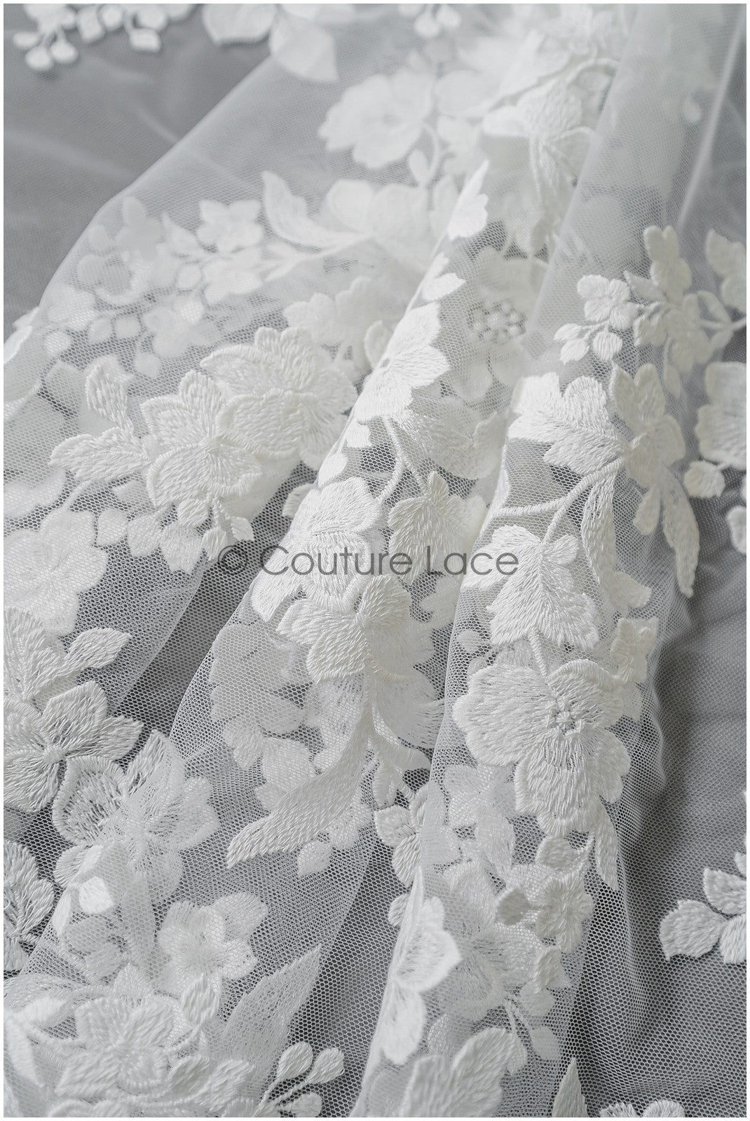 Wunderschöner Spitzenstoff mit verziertem Muster auf gepunkteter Tüllbasis/Couture-Spitzenstoff/verzierte Brautspitze// L22-438