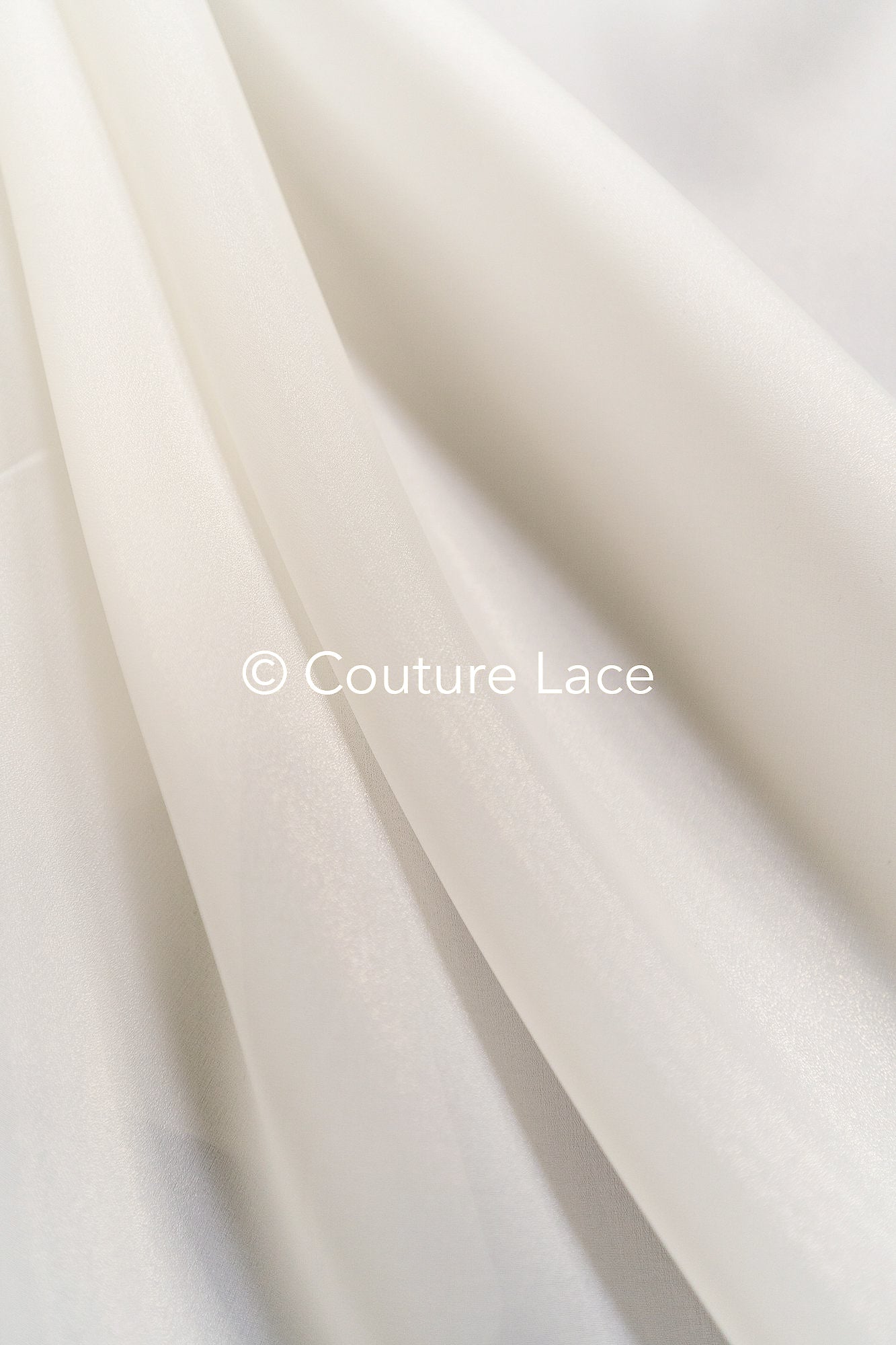 3 meter wide bridal organza fabric – ideal for voluminous wedding dresses, skirts & decoration // R-058