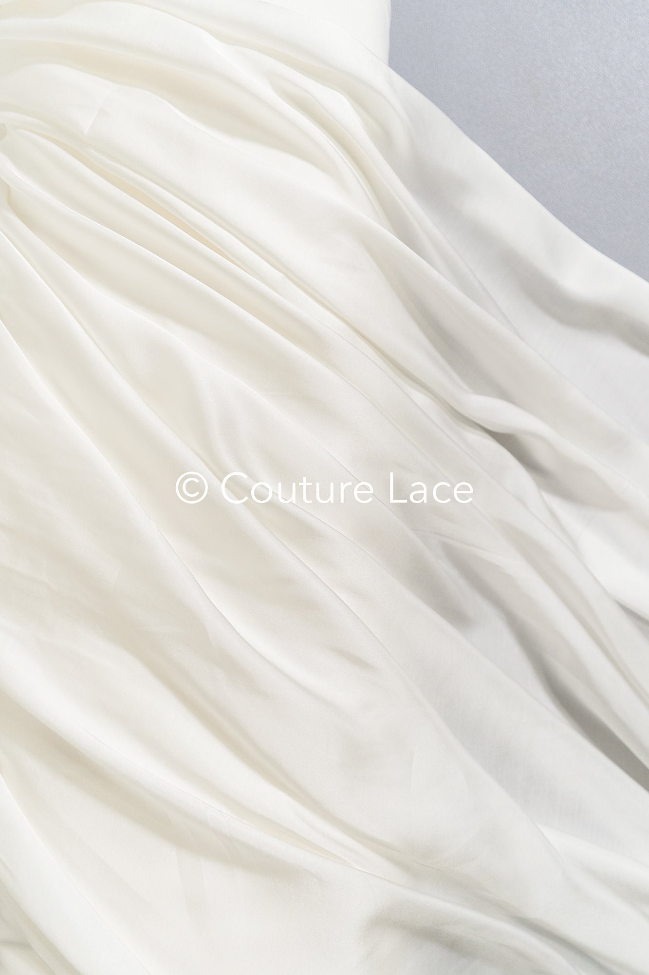 Slightly shiny chiffon fabric 50% viscose 50% polyester – ideal for wedding dresses & nightwear // R-134