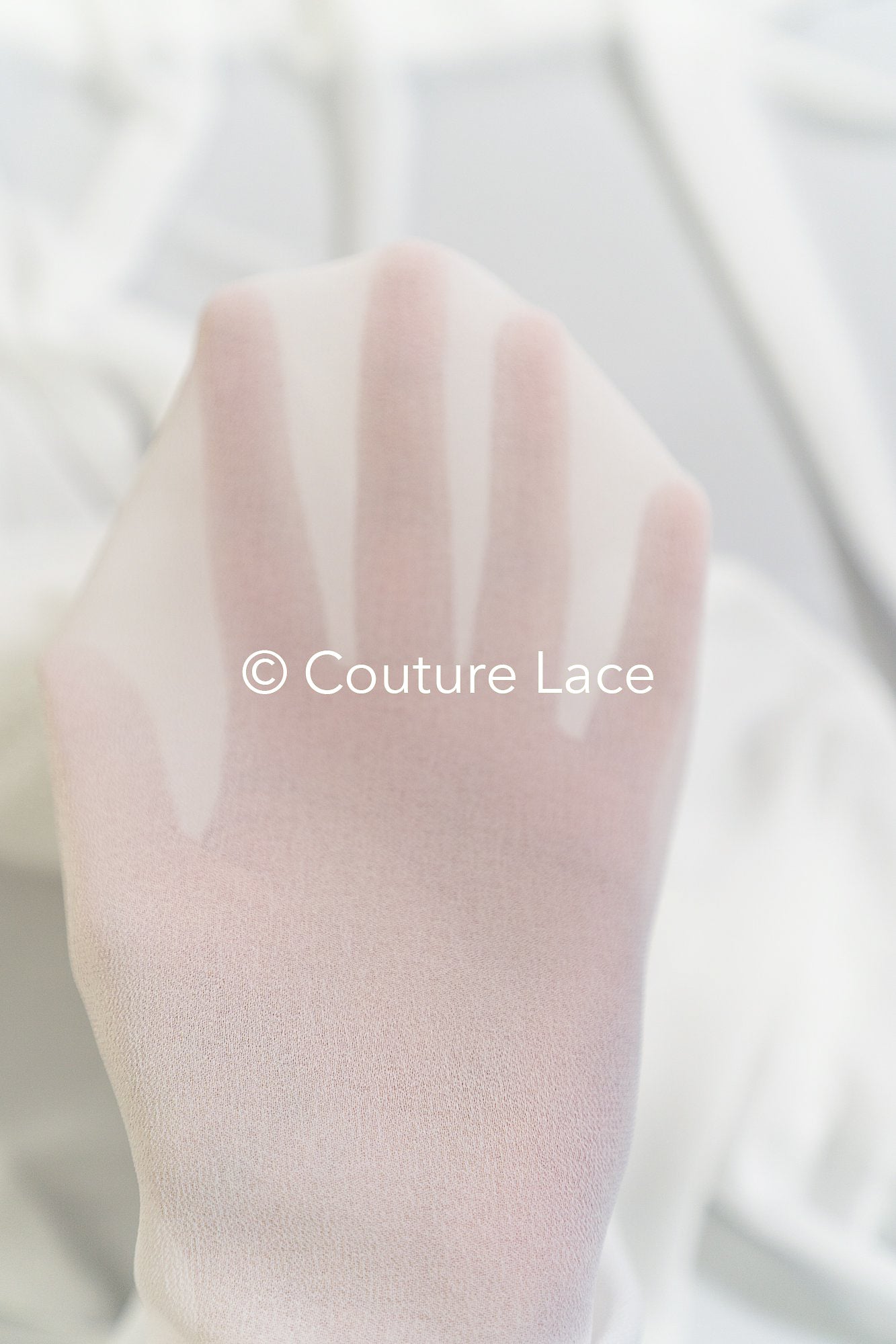 Fine, flowing georgette fabric in off-white – ideal for bridal wear and festive wear // R-199-4