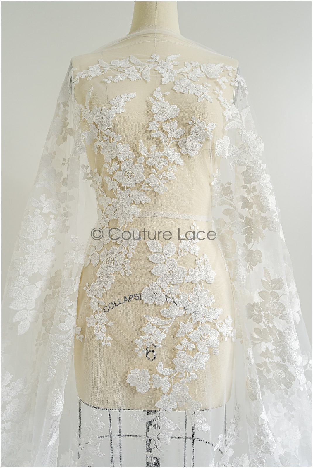 Wunderschöner Spitzenstoff mit verziertem Muster auf gepunkteter Tüllbasis/Couture-Spitzenstoff/verzierte Brautspitze// L22-438