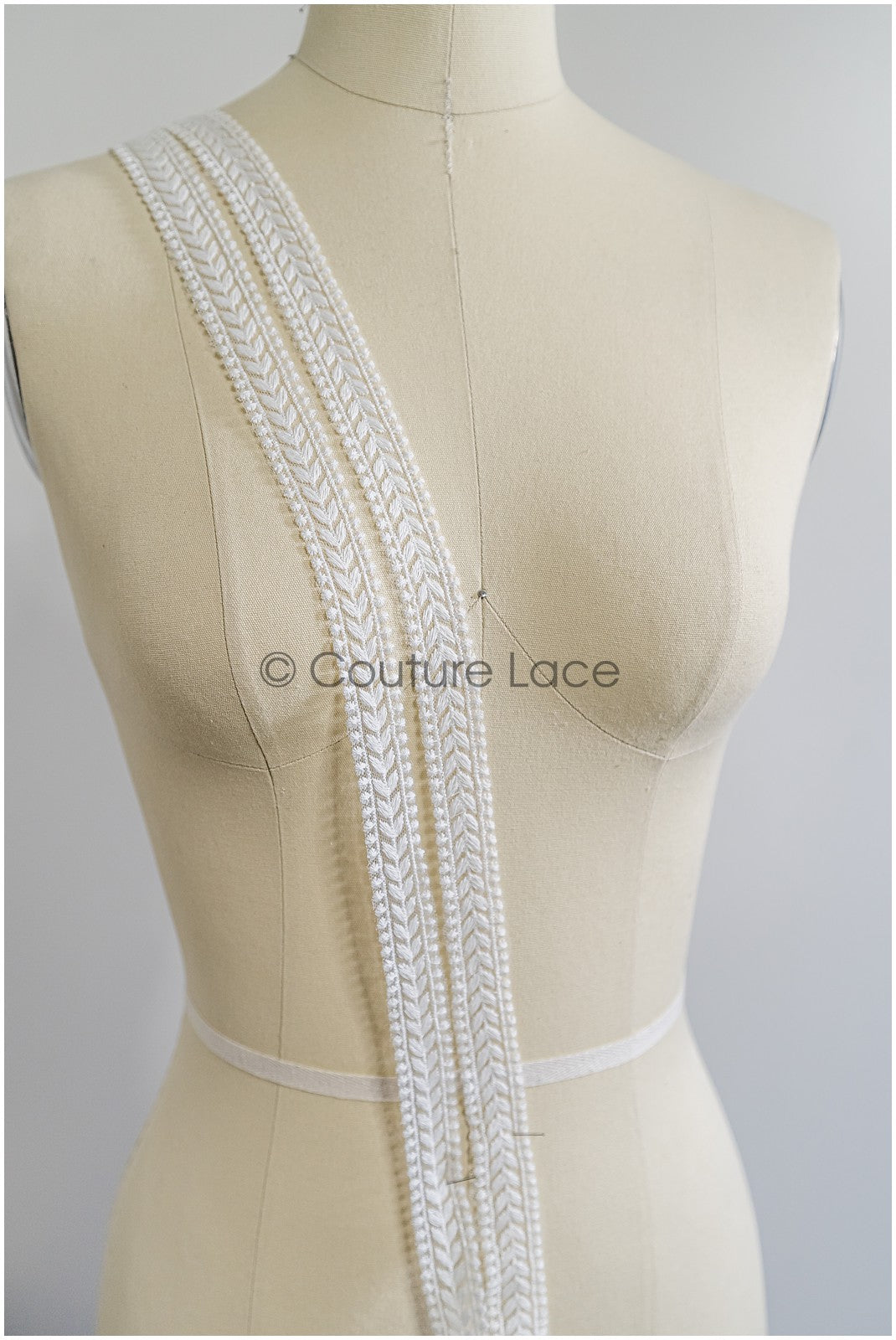Brautspitze Borte Weiß/ Spitzenborte off-white / Braut Borte/ Spitzenborte für Brautkleid// T24-155Brautspitze Borte Weiß/ Spitzenborte off-white / Braut Borte/ Spitzenborte für Brautkleid// T24-155