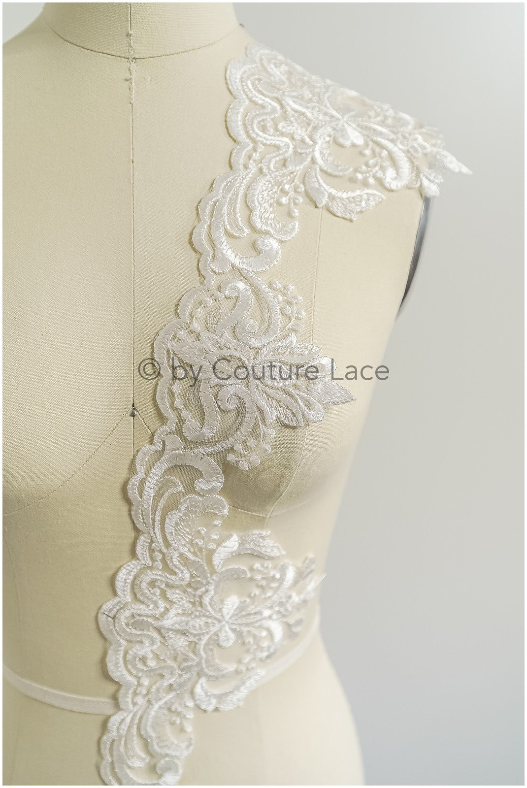 Brautspitze Borte Weiß/ Spitzenborte off-white / Braut Borte/ Spitzenborte für Brautkleid// T24-227