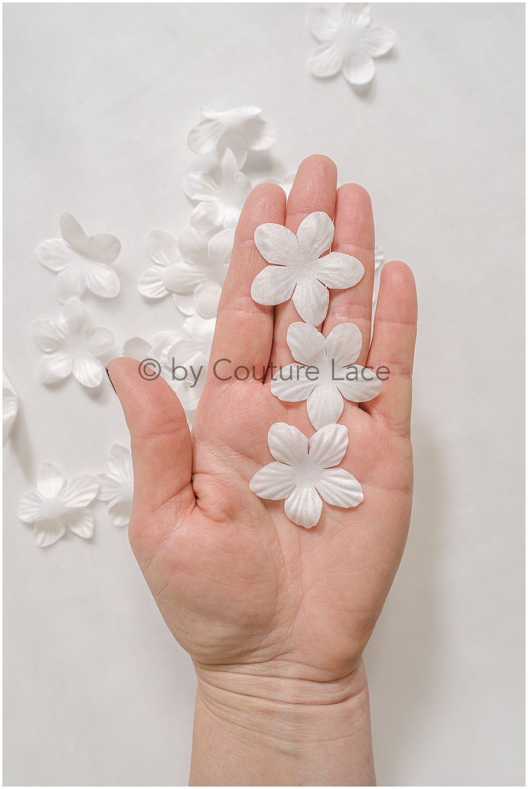 9g. 3D-Blumen zum Aufnähen/ 3D-Braut-Satin-Blume/ 3D-Blumen für Hochze – Couture Lace