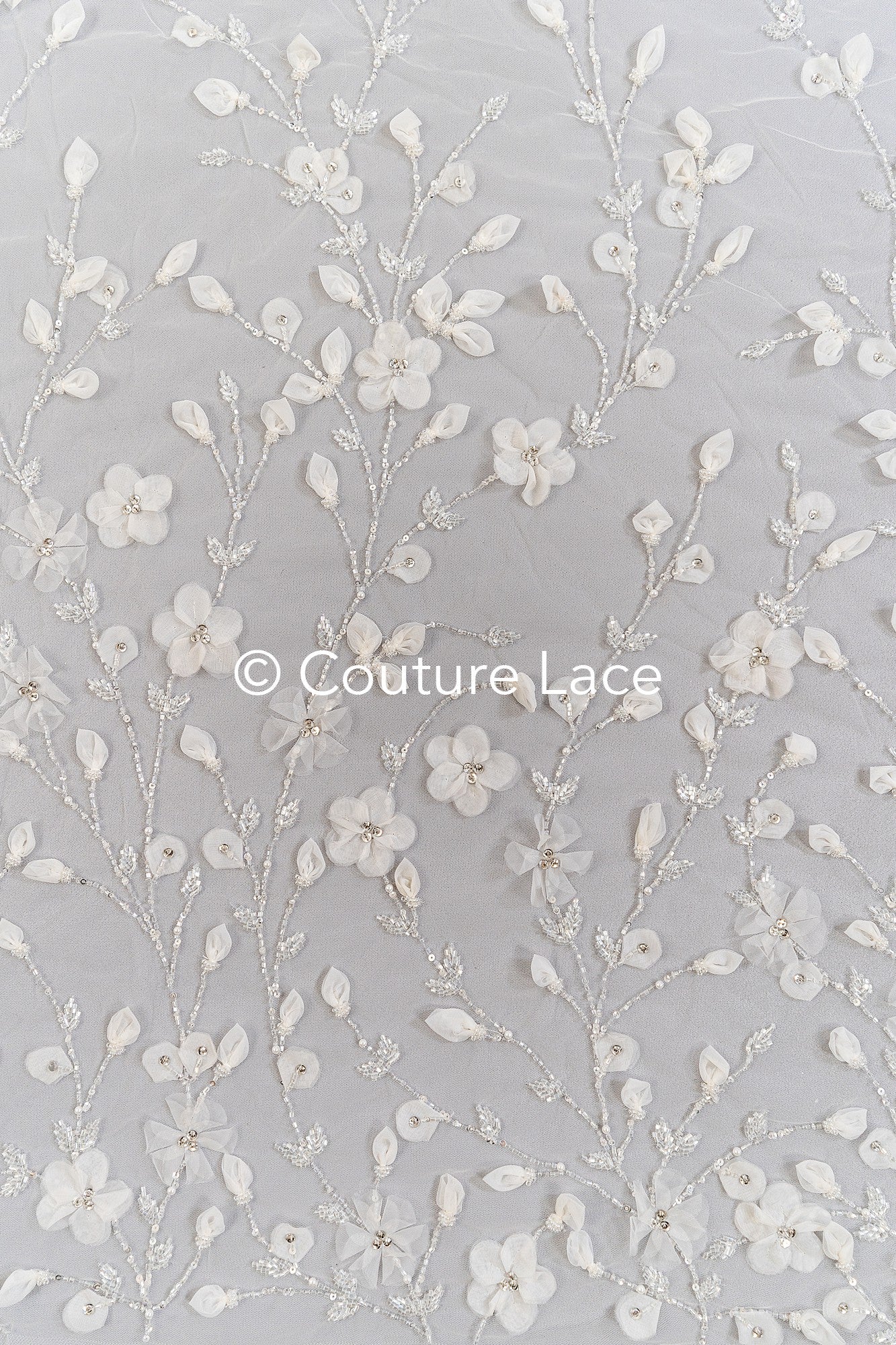 Handbestickte 3D-Blumen Braut Spitze Stoff Off-White - Couture Braut Spitze mit Perlen, Straß und 3D blüten// L25-122N