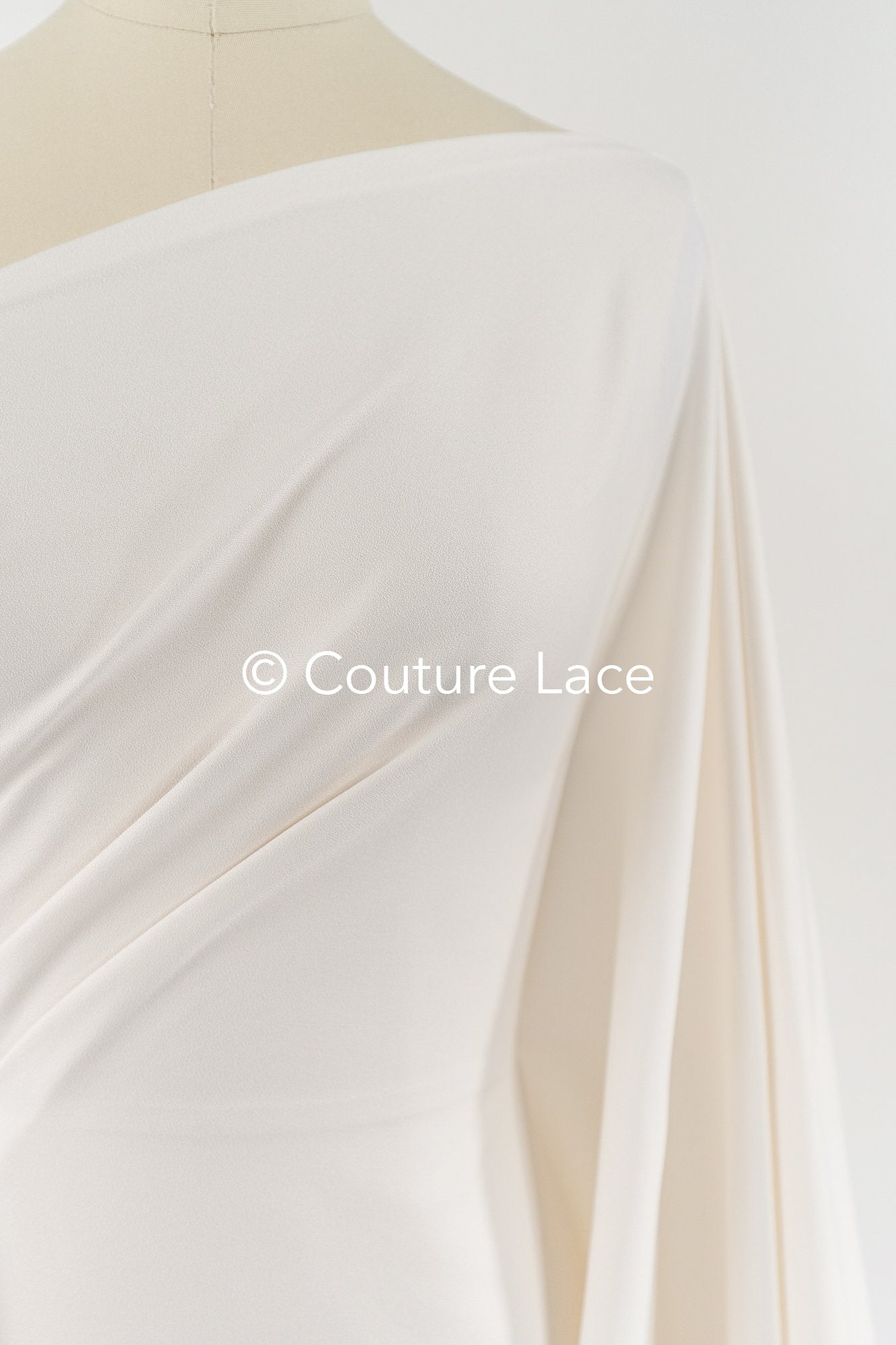 Stretch crepe fabric for wedding dresses – High-quality elastic fabric for creative wedding designs | Ideal for bridal wear and dresses // R-195