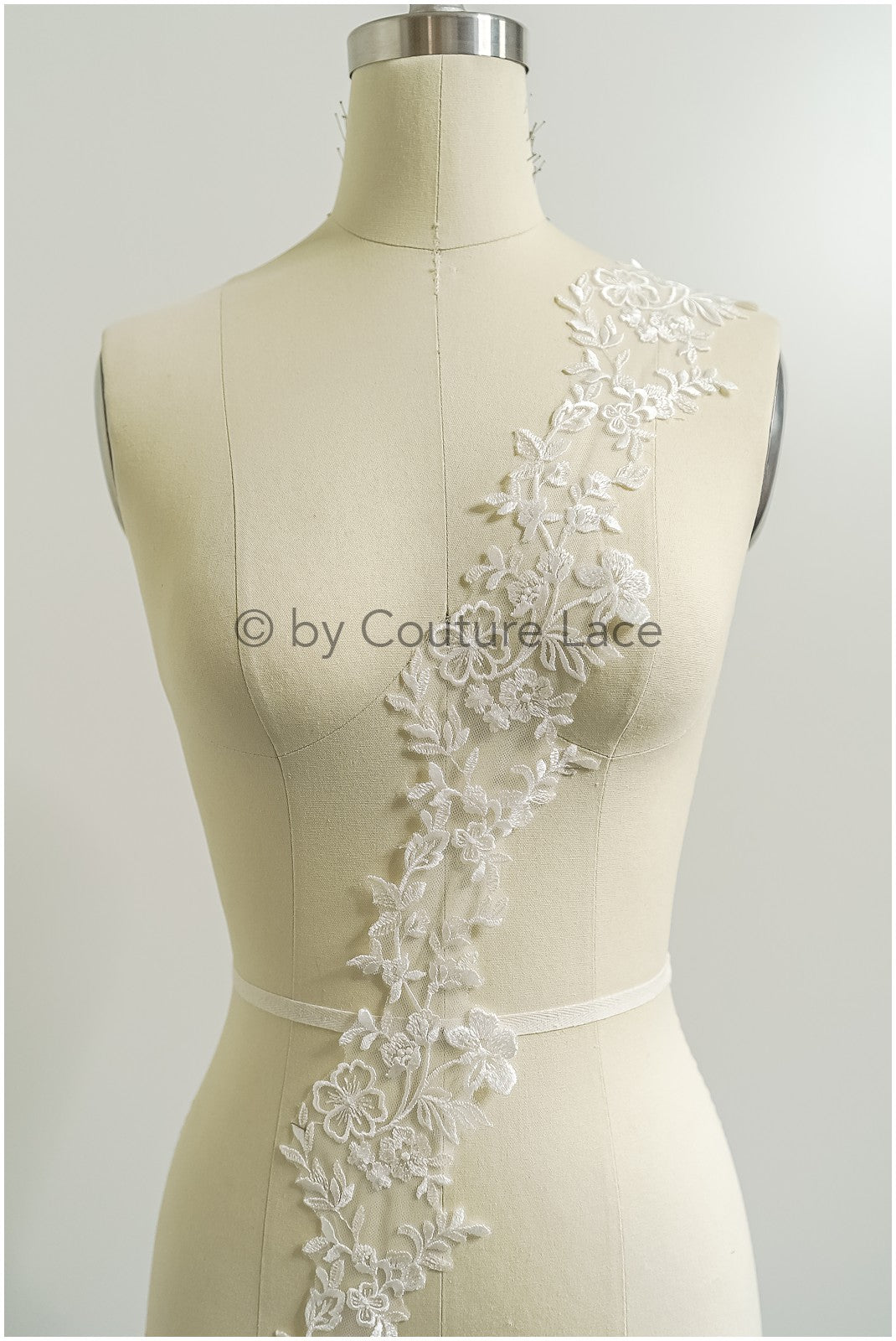 Brautspitze Borte Weiß/ Spitzenborte off-white / Braut Borte/ Spitzenborte für Brautkleid// T24-225