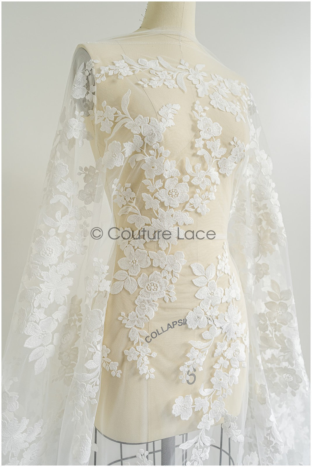 Wunderschöner Spitzenstoff mit verziertem Muster auf gepunkteter Tüllbasis/Couture-Spitzenstoff/verzierte Brautspitze// L22-438