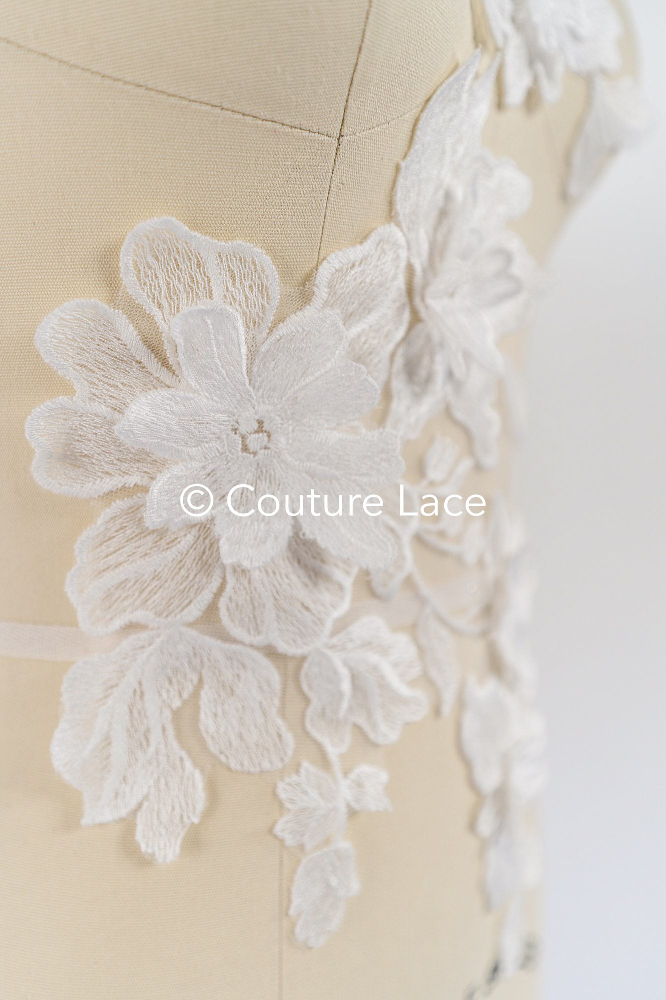 Romantic 3D flower appliqués for wedding dresses/ bridal lace flowers // A25-478