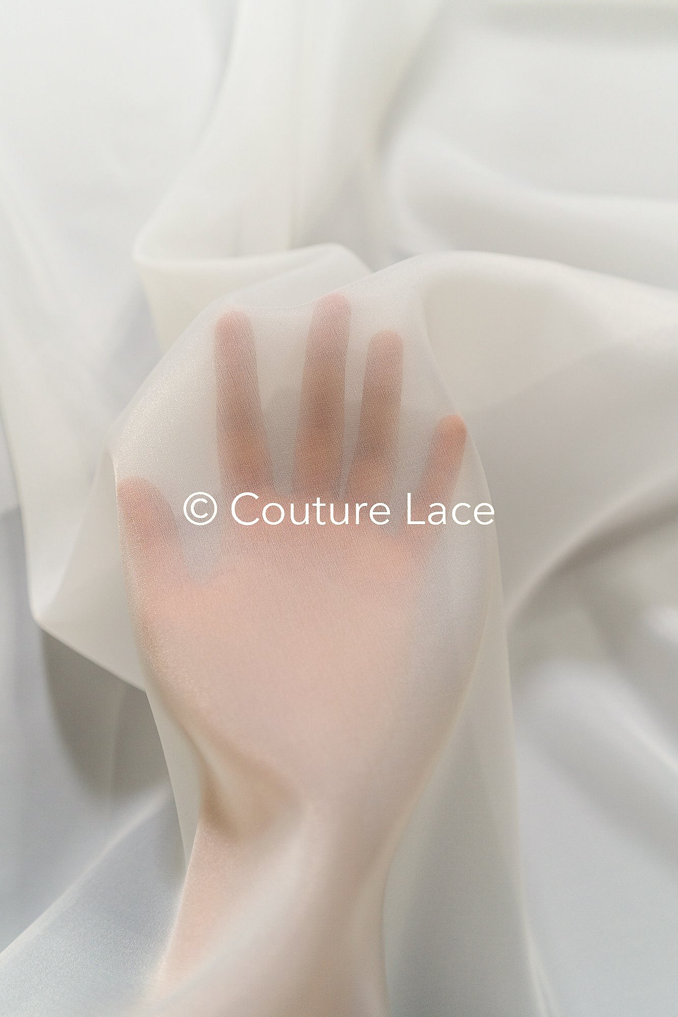 3 meter wide bridal organza fabric – ideal for voluminous wedding dresses, skirts & decoration // R-058