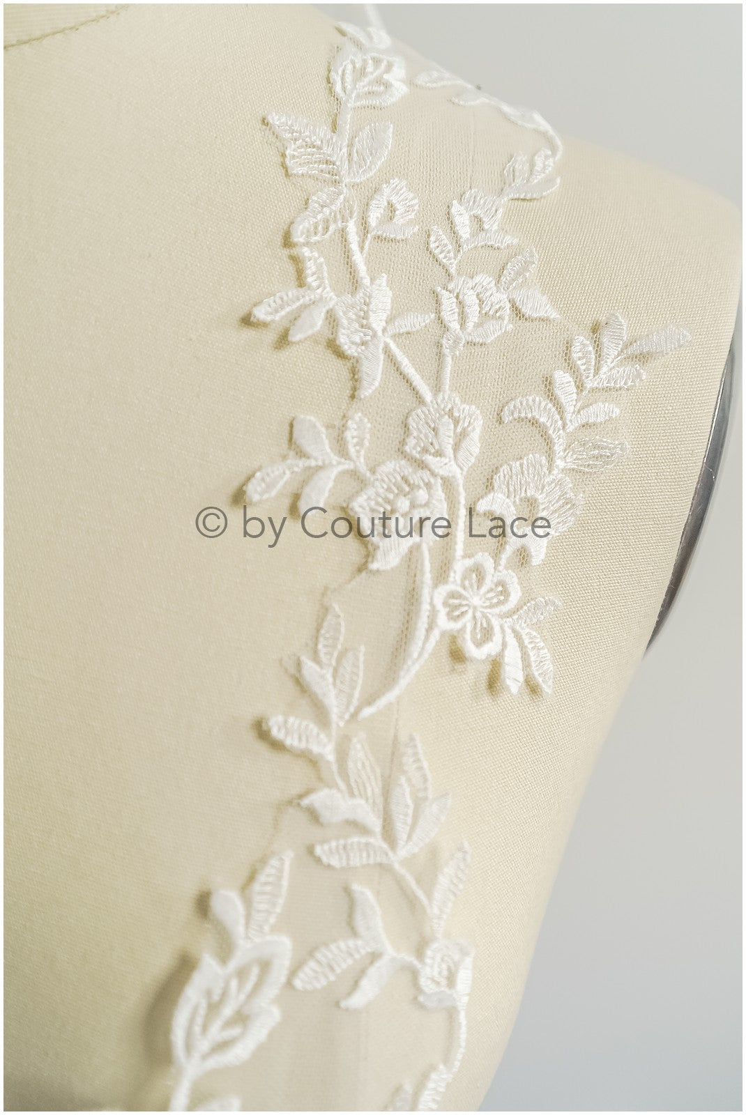 Brautspitze Borte Weiß/ Spitzenborte off-white / Braut Borte/ Spitzenborte für Brautkleid// T24-228