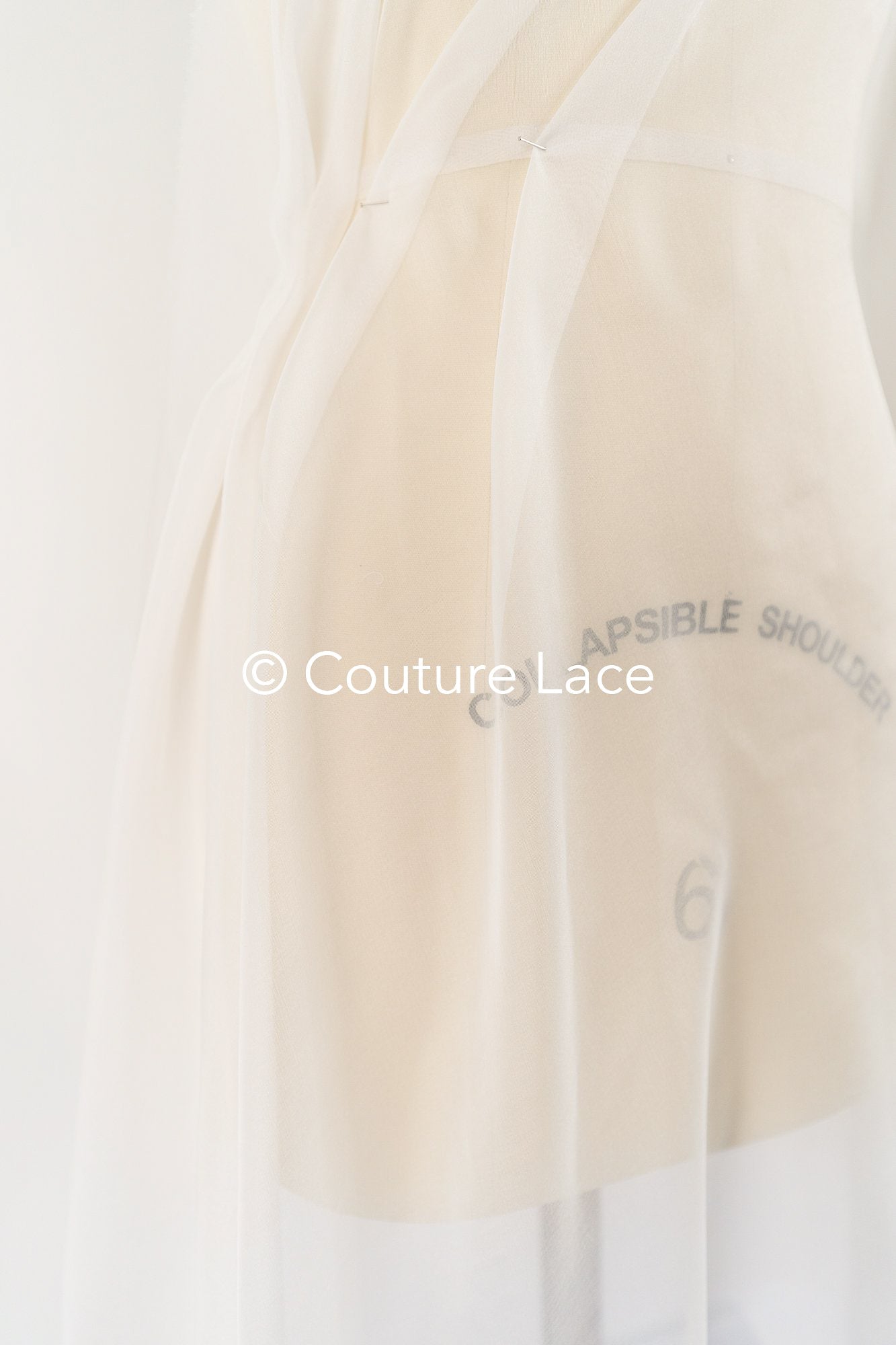 Silk Chiffon 6MM – Elegant, transparent fabric for wedding dresses made of real silk // R-132