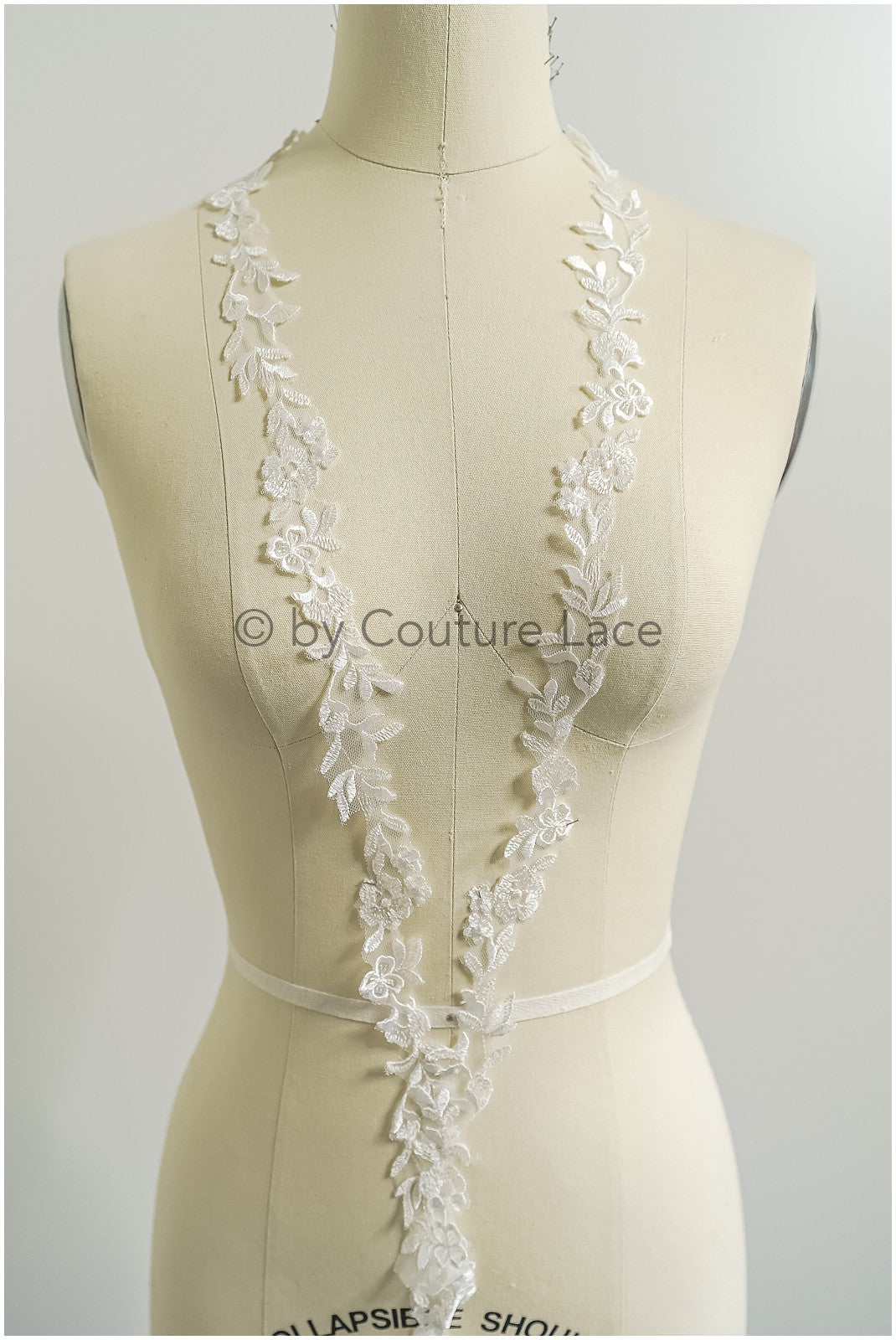 Brautspitze Borte Weiß/ Spitzenborte off-white / Braut Borte/ Spitzenborte für Brautkleid// T24-226