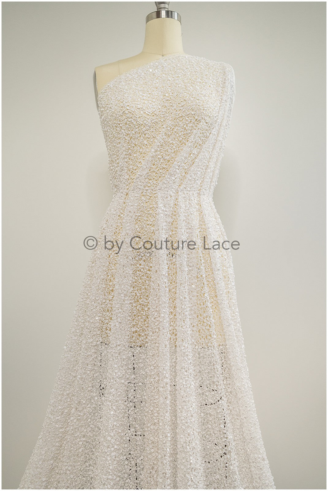 Handbestickte Perlenspitze, Luxuriöse Brautspitze für Couture Brautkleider // L25-358