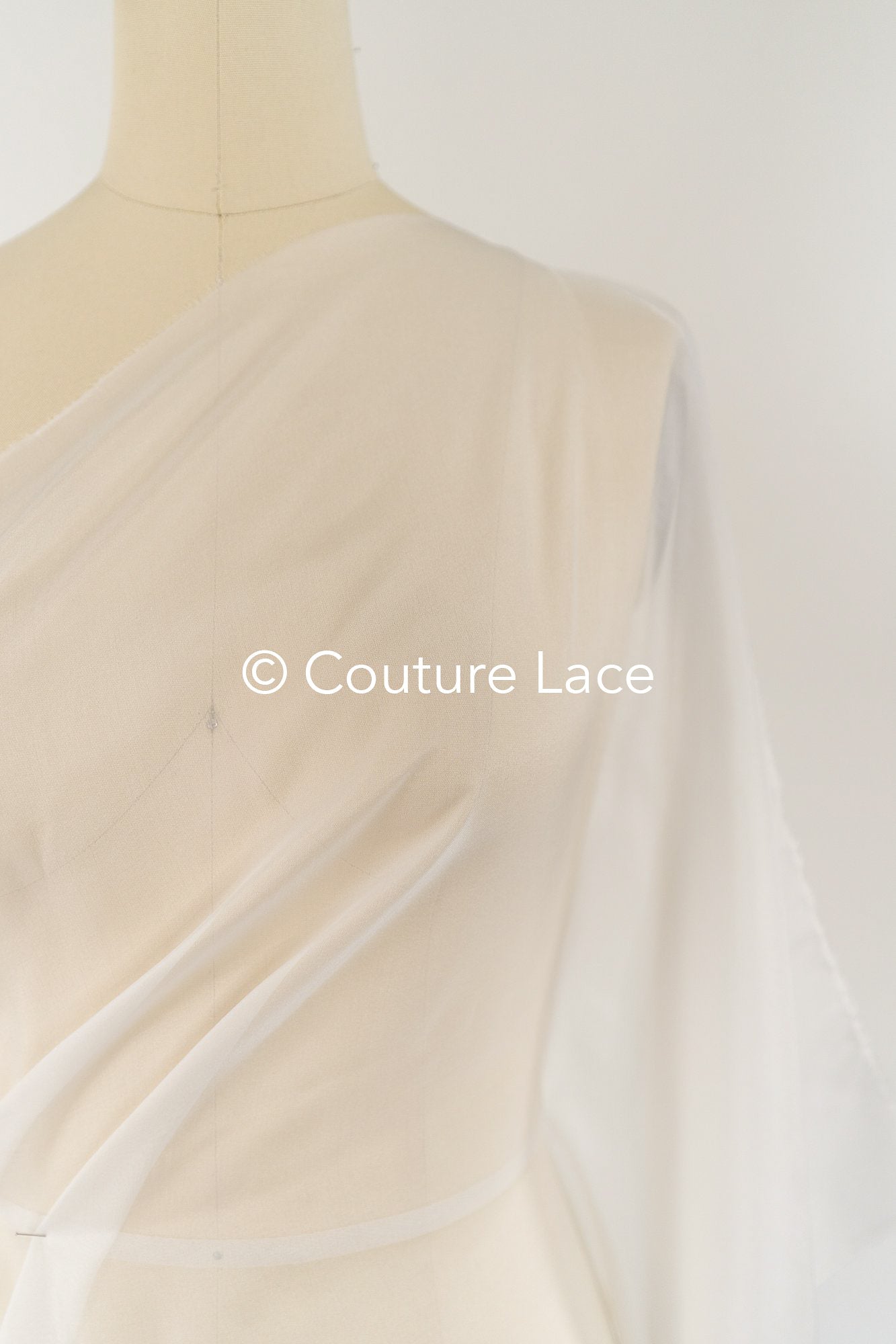 Silk Chiffon 6MM – Elegant, transparent fabric for wedding dresses made of real silk // R-132