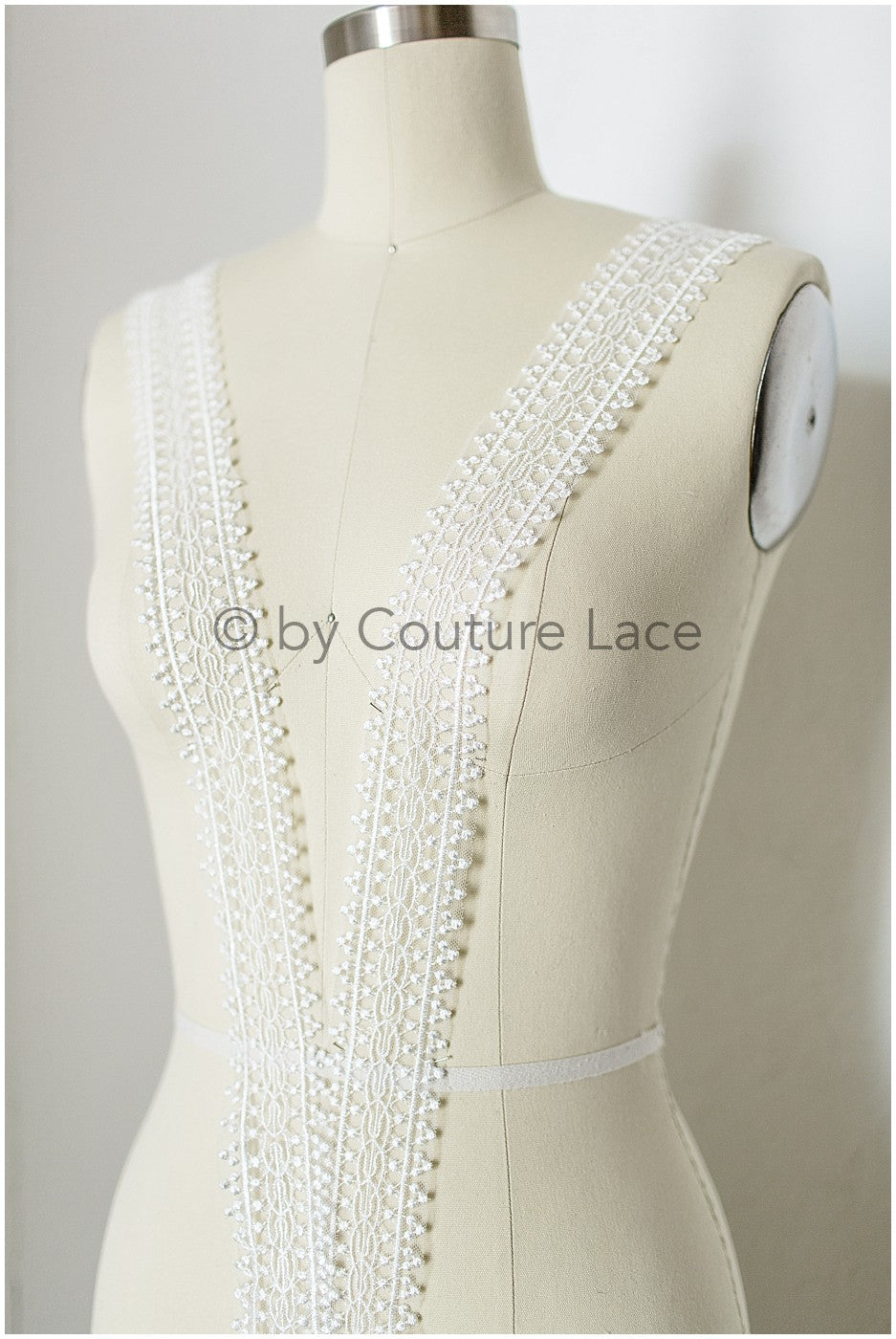 Lace trim/ Boho lace trim off-white/ Bridal veil lace trim/ Bridal lace/ Lace embroidery// T19-071