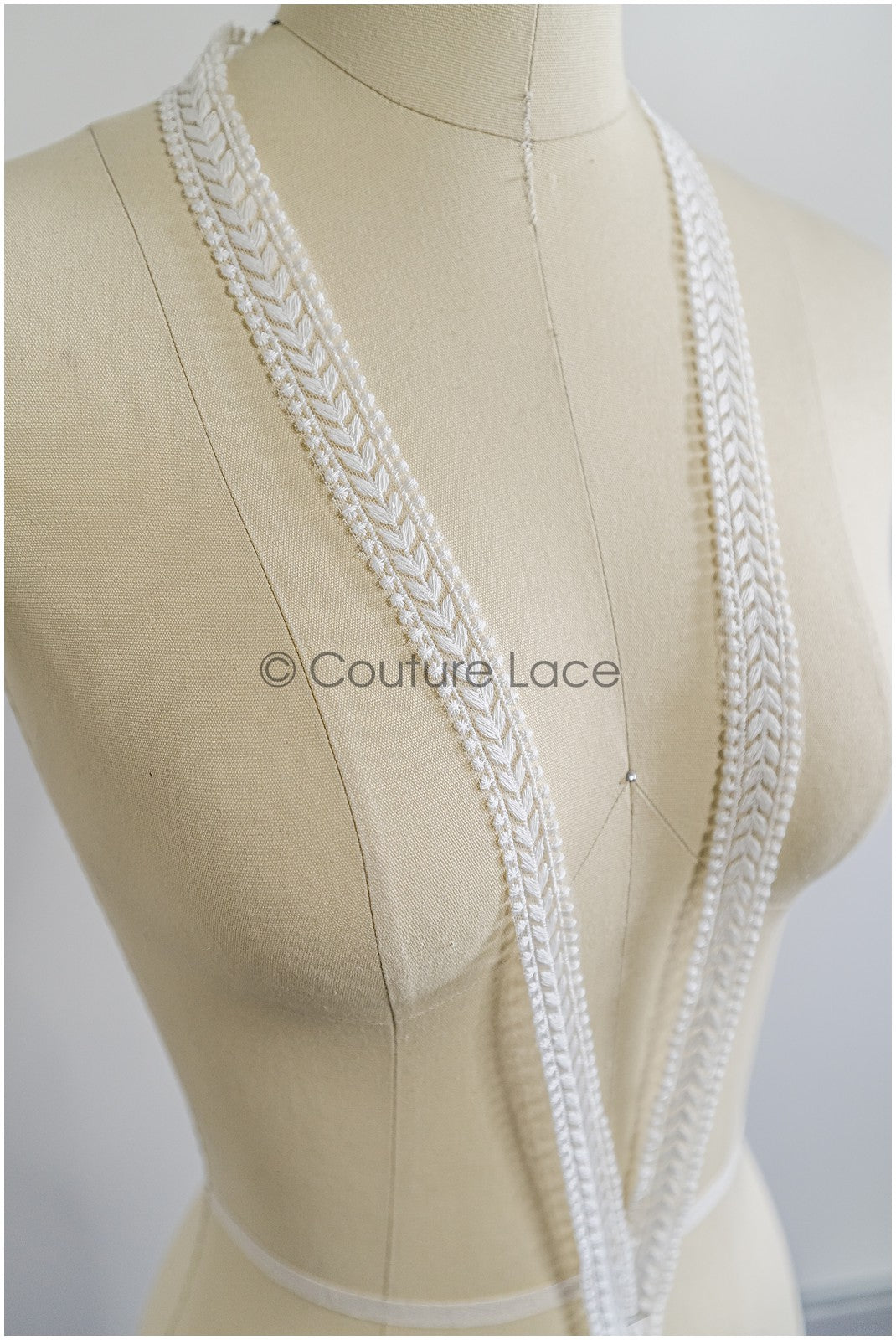 Brautspitze Borte Weiß/ Spitzenborte off-white / Braut Borte/ Spitzenborte für Brautkleid// T24-155Brautspitze Borte Weiß/ Spitzenborte off-white / Braut Borte/ Spitzenborte für Brautkleid// T24-155