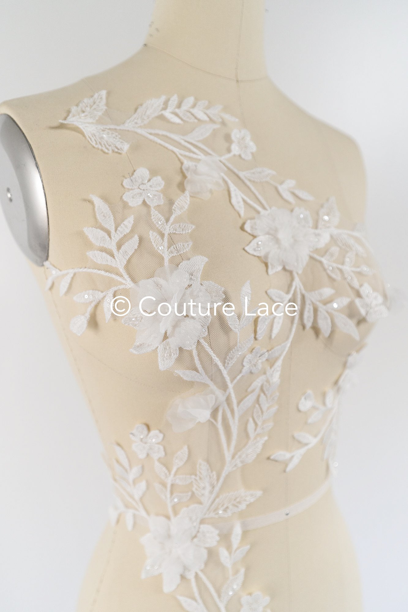 3D Blumen Applikationen für Brautkleider // A25-473
