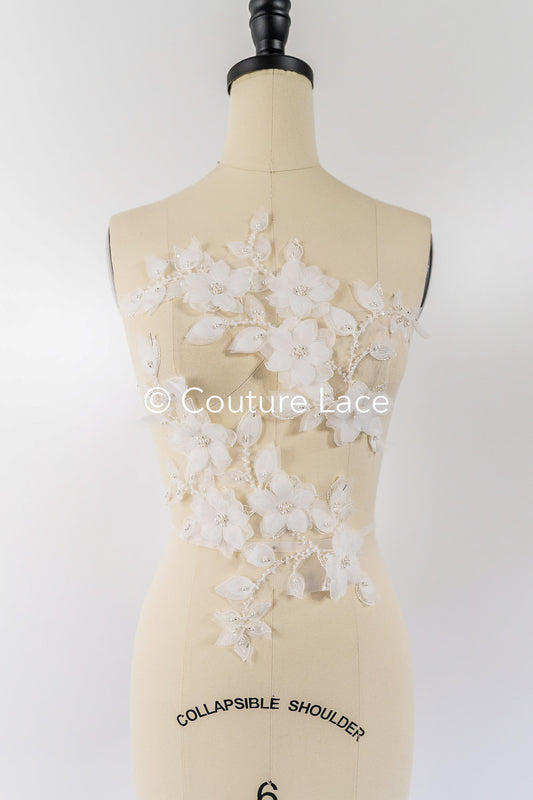 3D-Blumen Perlen-Applikationen für Brautkleider/ Brautkleidspitze Perlen Motive // A25-481