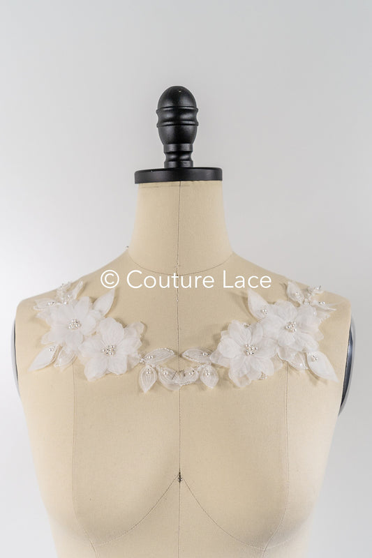 3D-Blumen Perlen-Applikationen für Brautkleider/ Brautkleidspitze Perlen Motive // A25-482