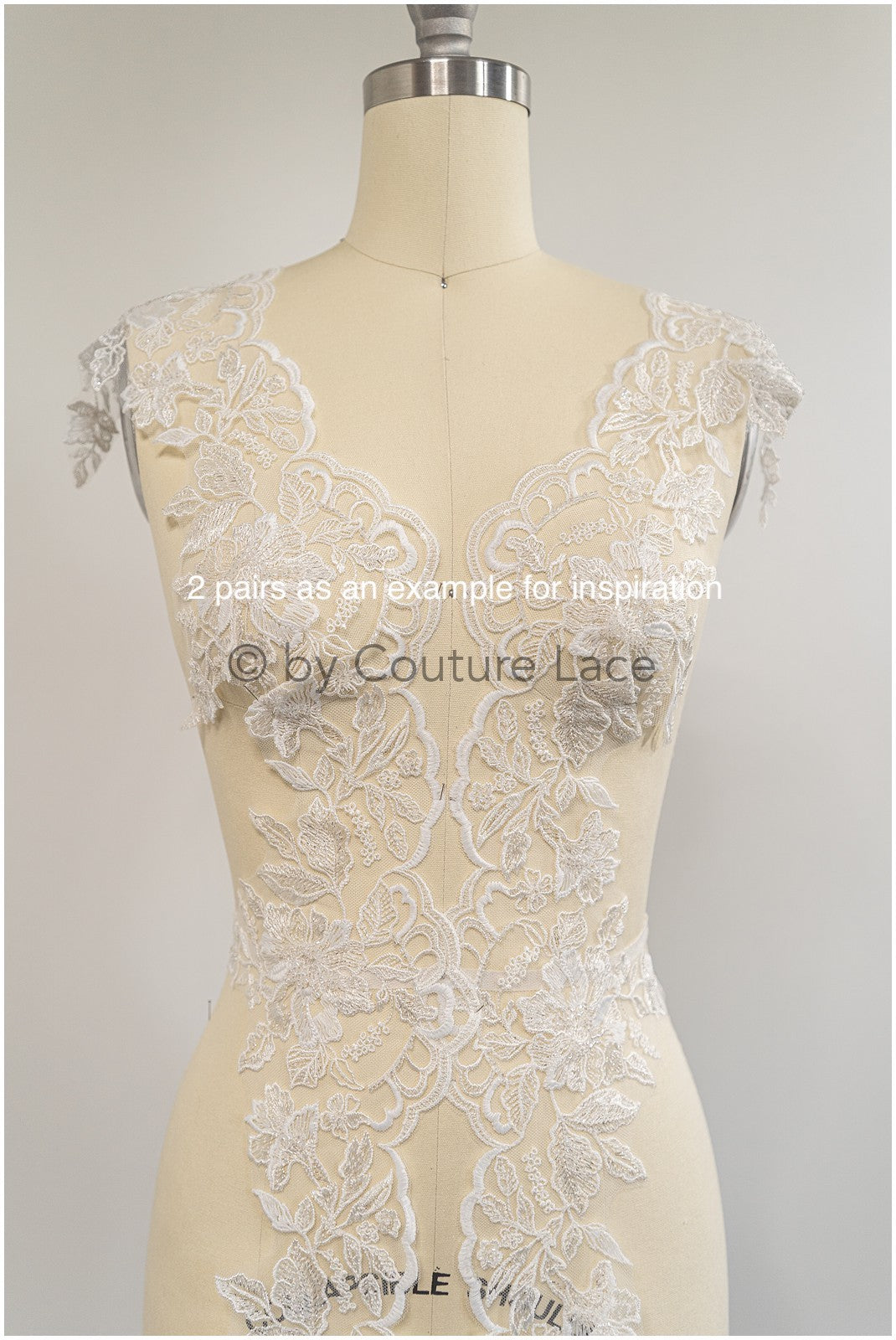 Brautspitze Borte mit Perlen & Pailletten/ Spitzenborte off-white / Braut Borte/ Spitzenborte für Brautkleid// T24-119