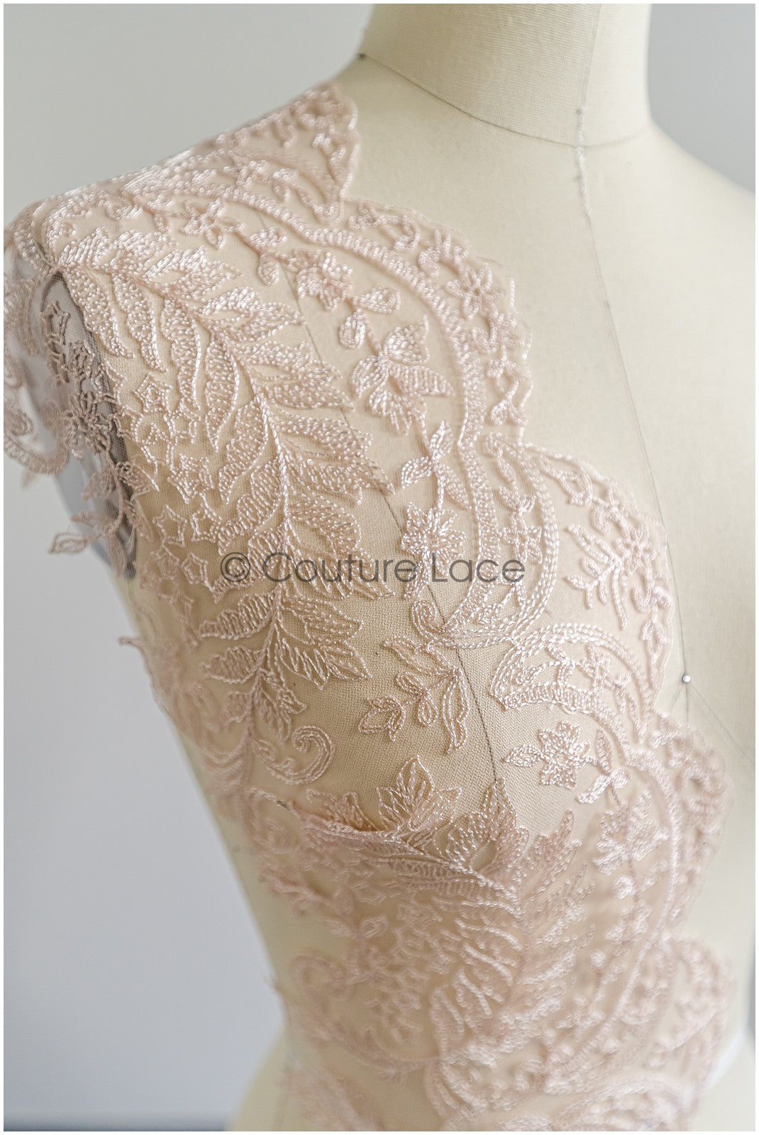 Brautspitze Borte Pfirsich/ Spitzenborte Pfirsich / Spitze Borte/ Spitzenborte für Abendkleid// T24-160