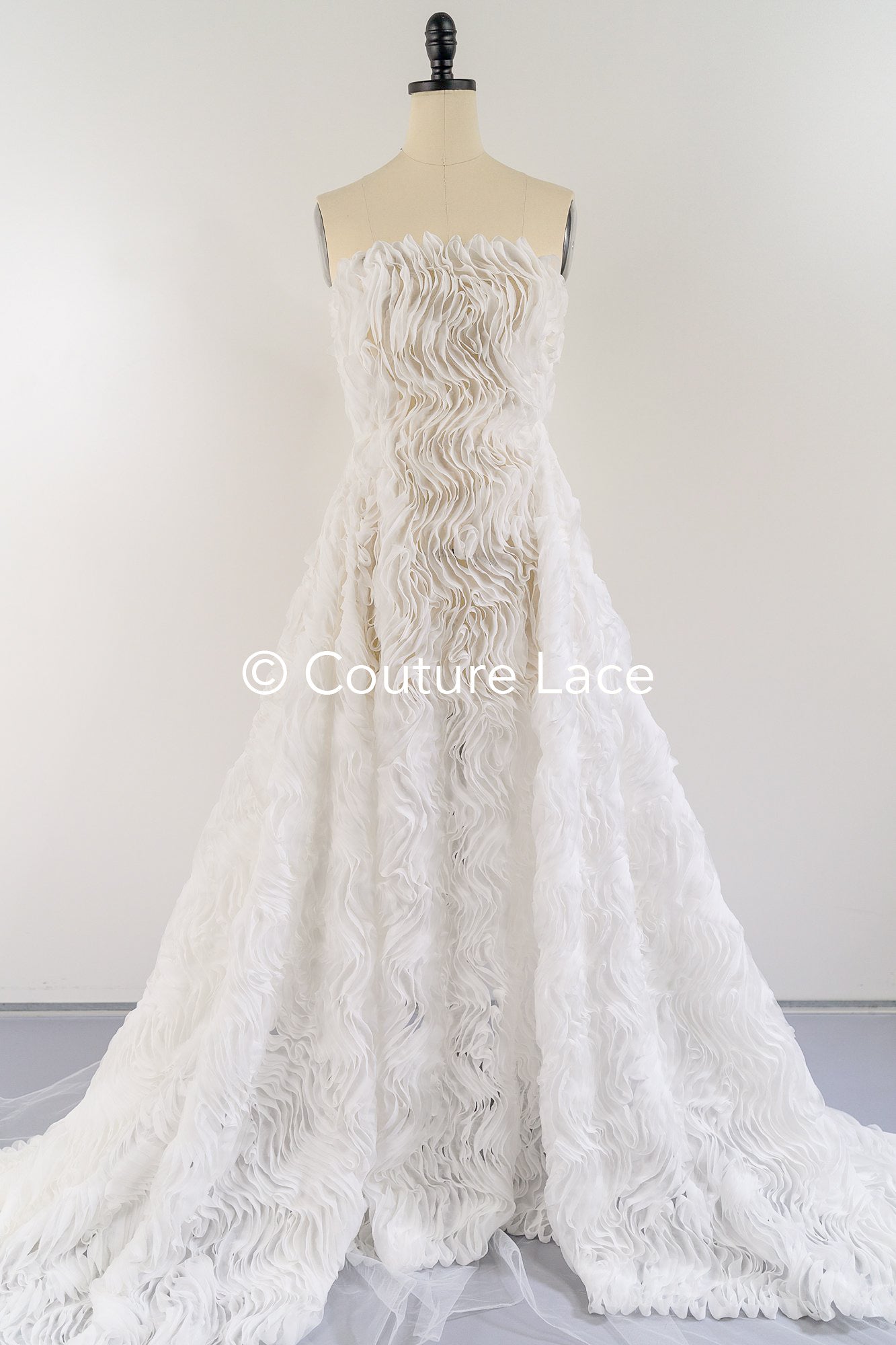 Soft flowing 3D chiffon fabric with wave pattern – Ideal for wedding dresses & accessories// L25-852