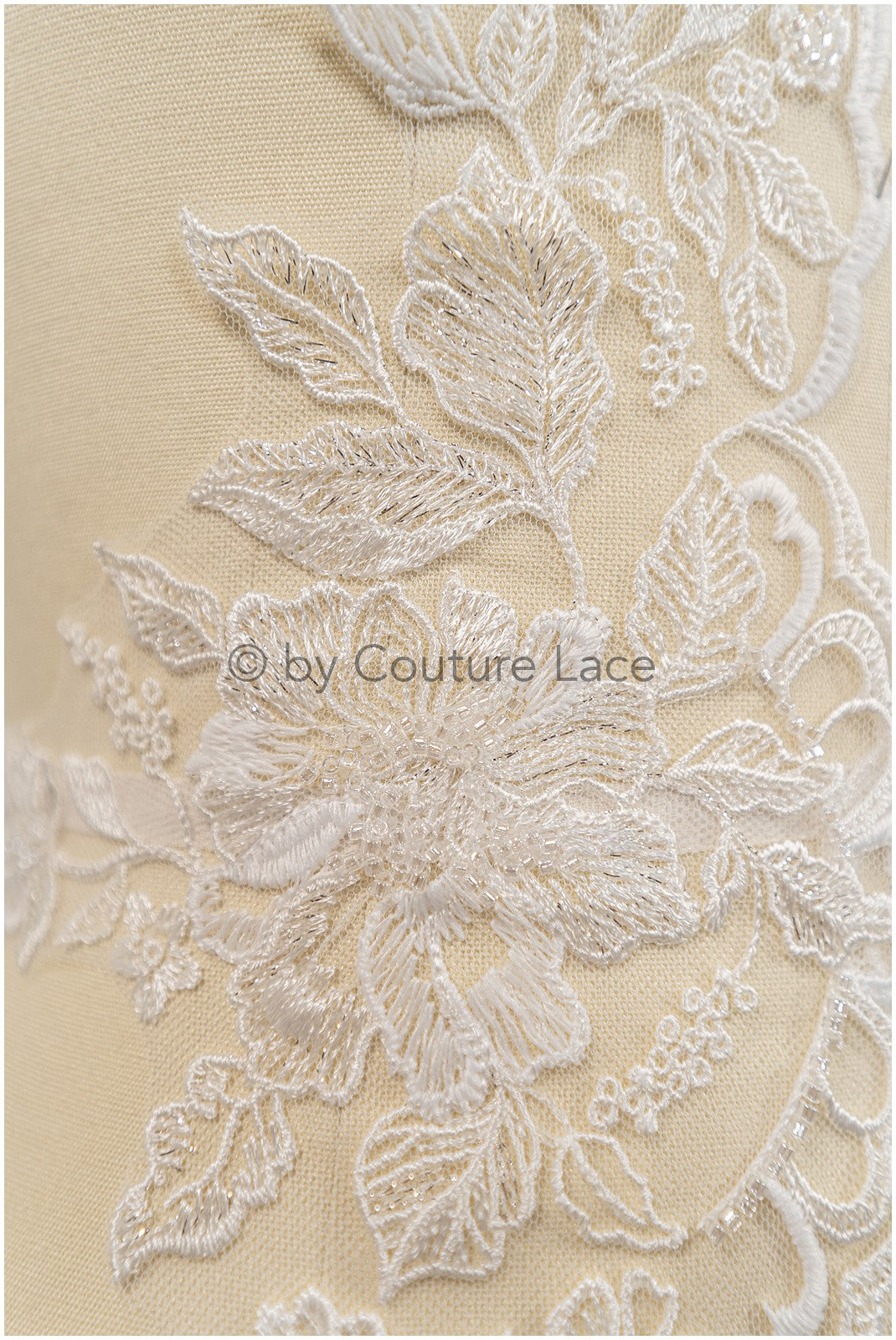 Brautspitze Borte mit Perlen & Pailletten/ Spitzenborte off-white / Braut Borte/ Spitzenborte für Brautkleid// T24-119