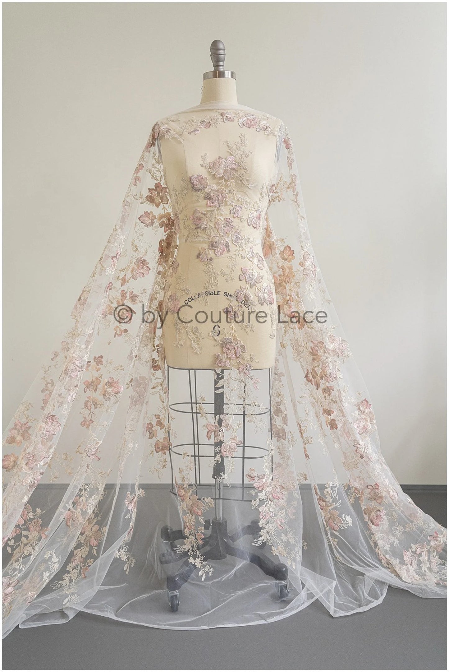 Farbiger Blumen Spitzenstoff/ romantische Pastell Spitze/ Abendkleid Spitze/ Blumen Spitzenstoff/ bestickte Farbe Hochzeitsstoff// L19-258