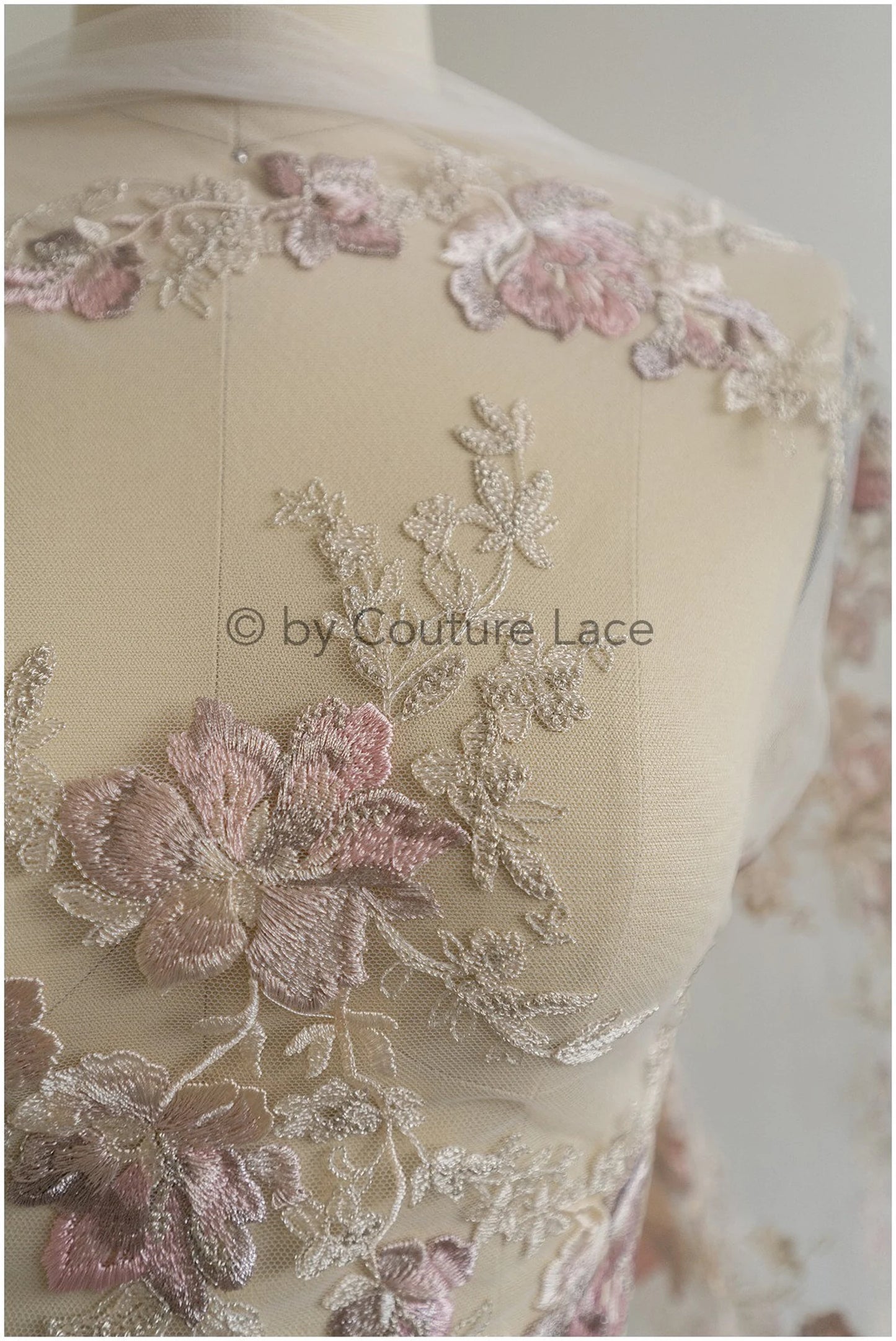 Farbiger Blumen Spitzenstoff/ romantische Pastell Spitze/ Abendkleid Spitze/ Blumen Spitzenstoff/ bestickte Farbe Hochzeitsstoff// L19-258
