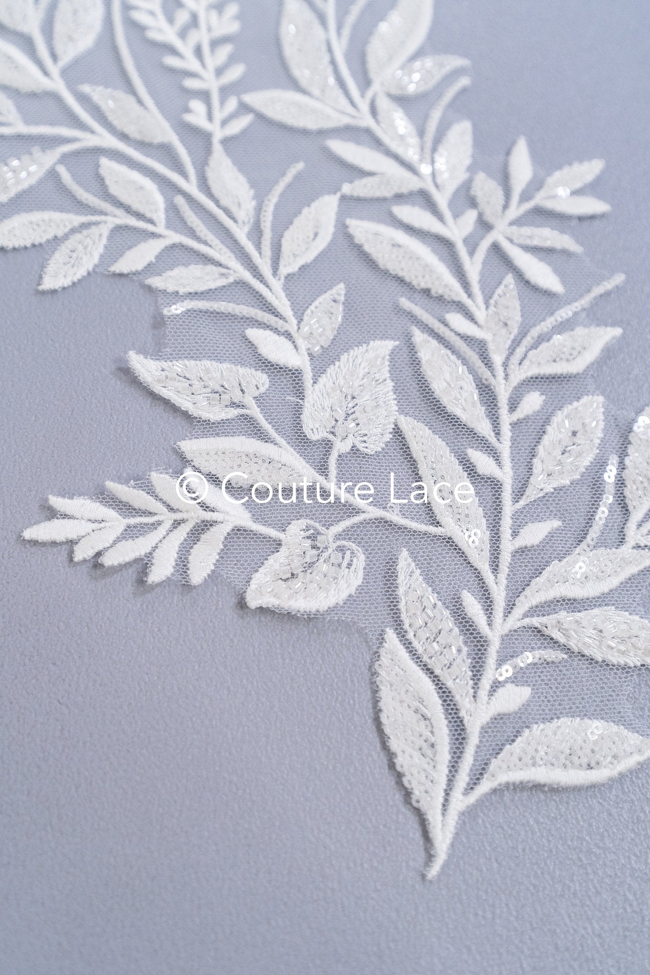 Applikation mit Perlen & Pailletten/ Hochzeitskleid Spitzenapplikation/ Braut Applikation// A24-002