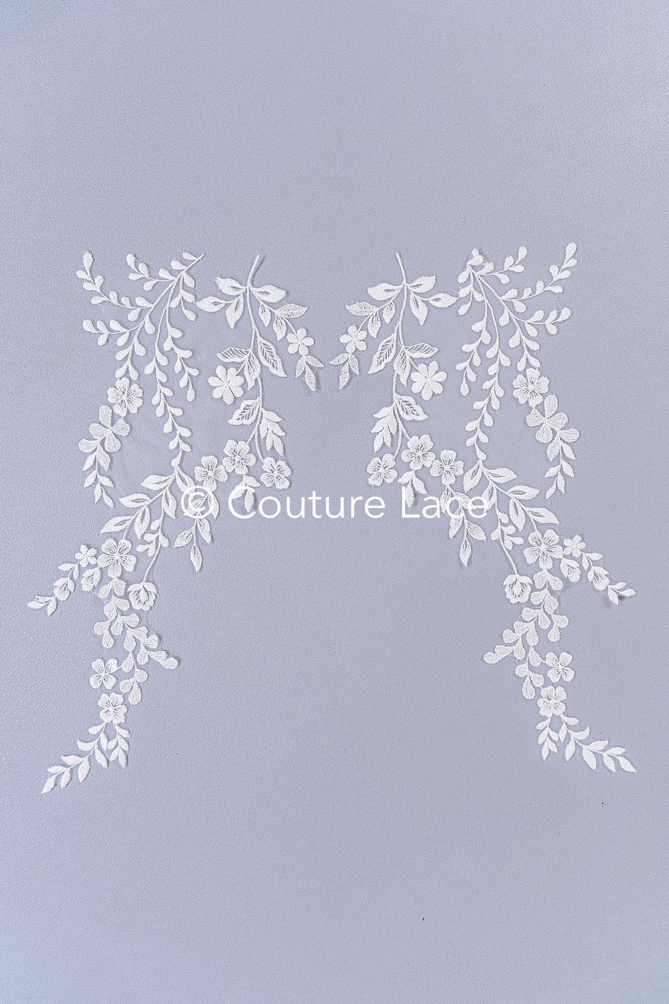 Romantische Applikation weiß / florale Hochzeitskleid Spitzenapplikation mit Pailletten/ Braut Applikation// A24-170